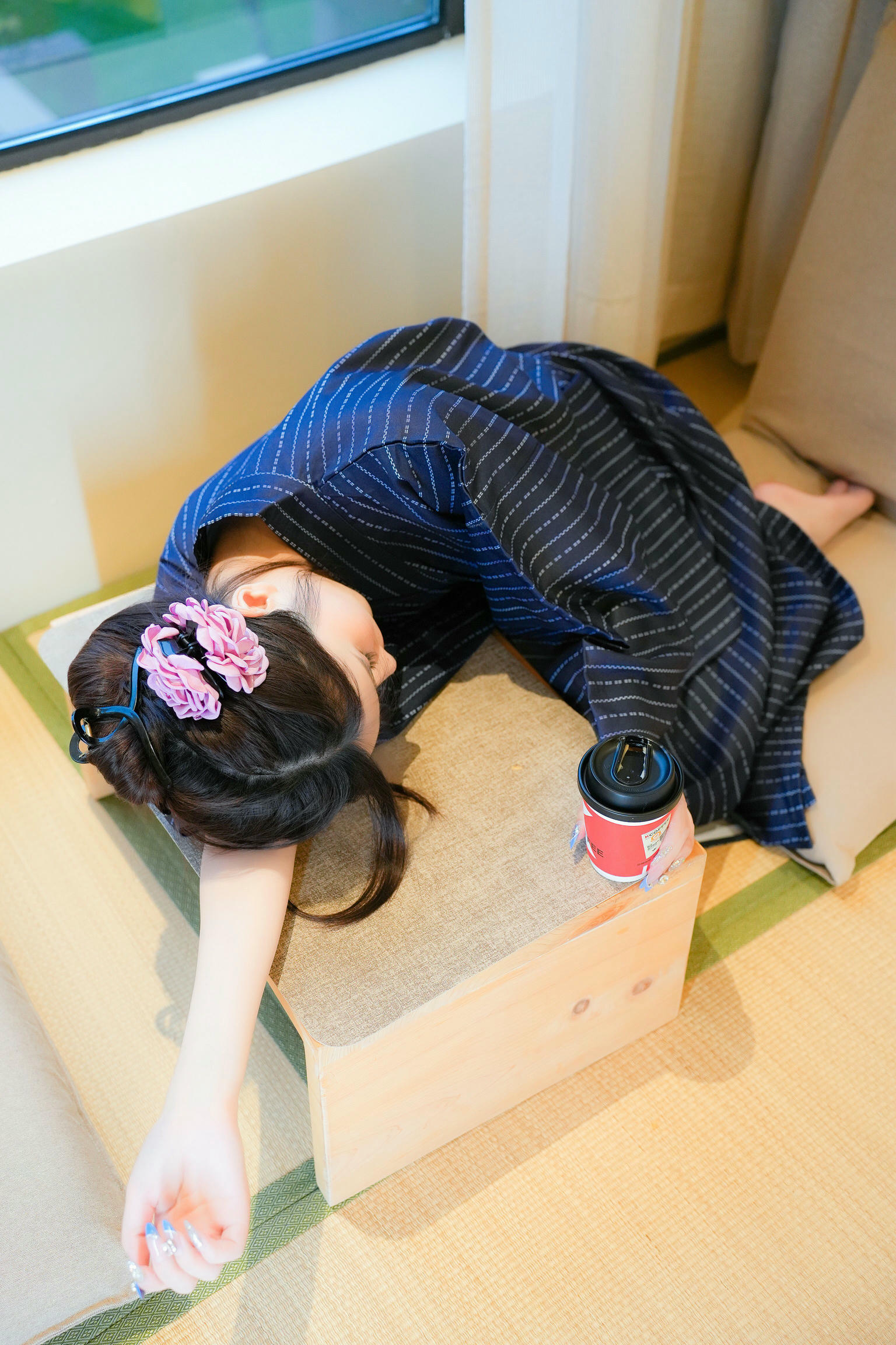 晚苏susu NO.001 户外枷锁 [71P-370MB]_第2集