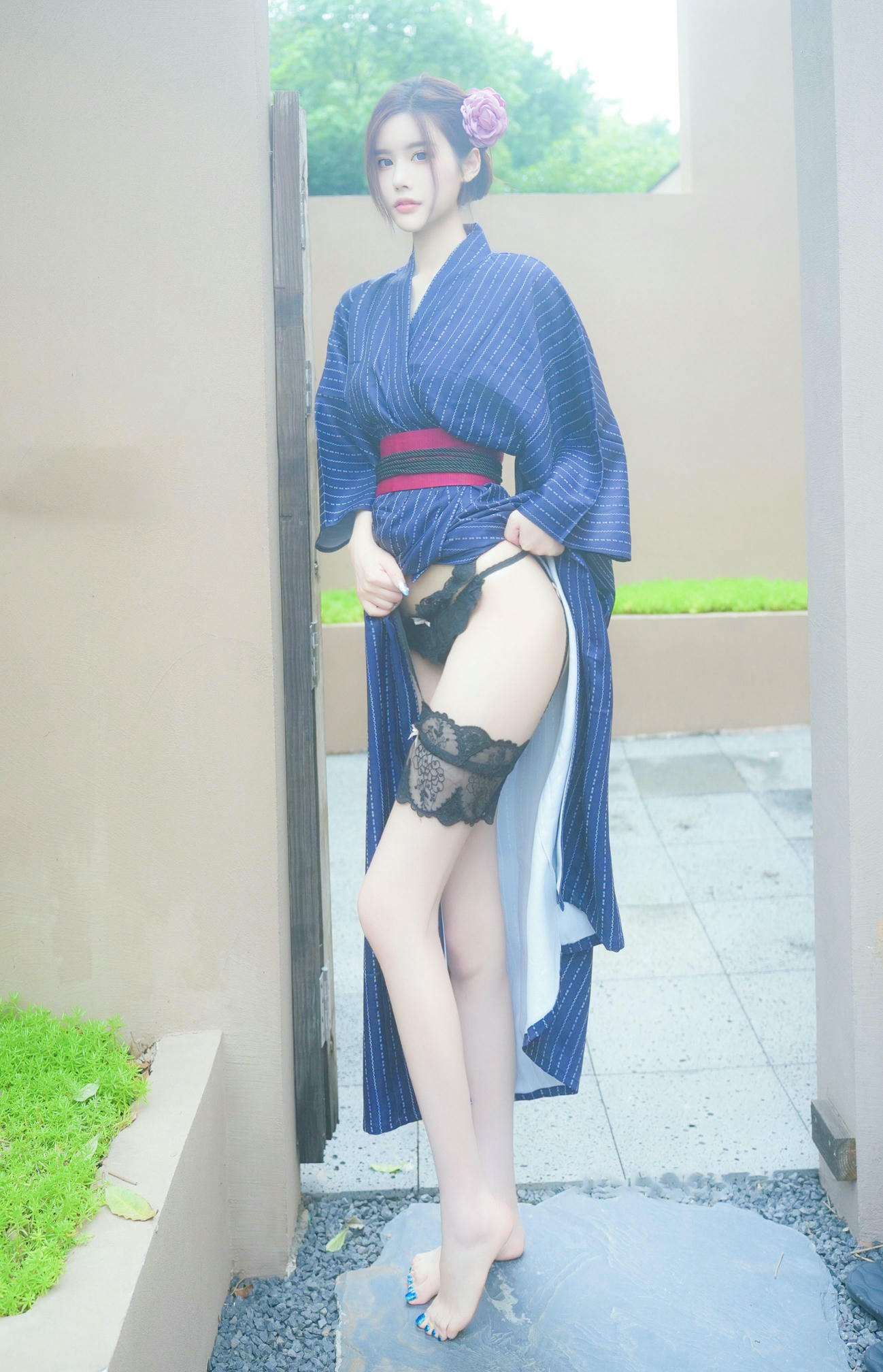 晚苏susu NO.001 户外枷锁 [71P-370MB]_第1集