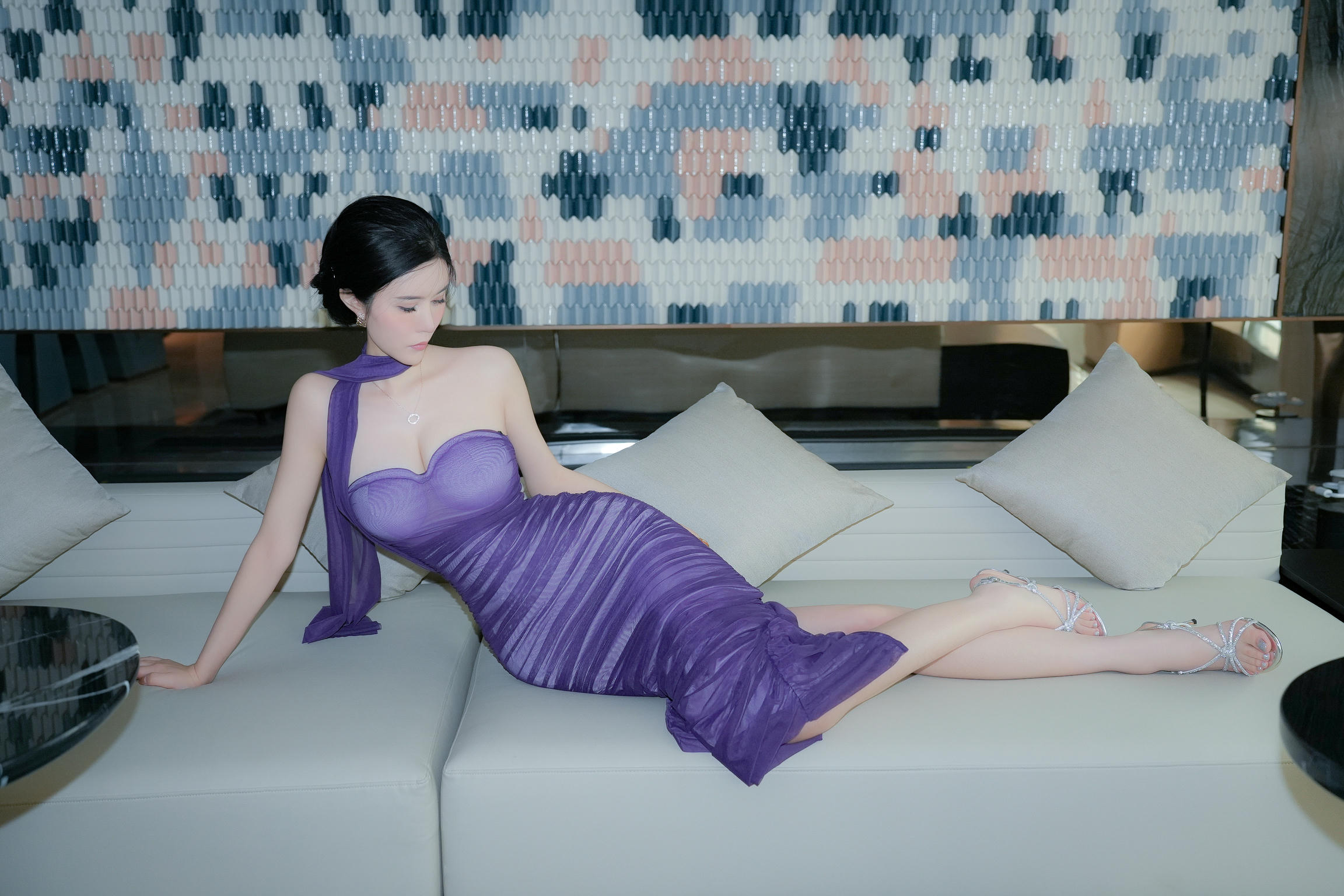 晚苏susu NO.019 内购无水印 9029 紫色礼裙 [85P 617MB]_第1集