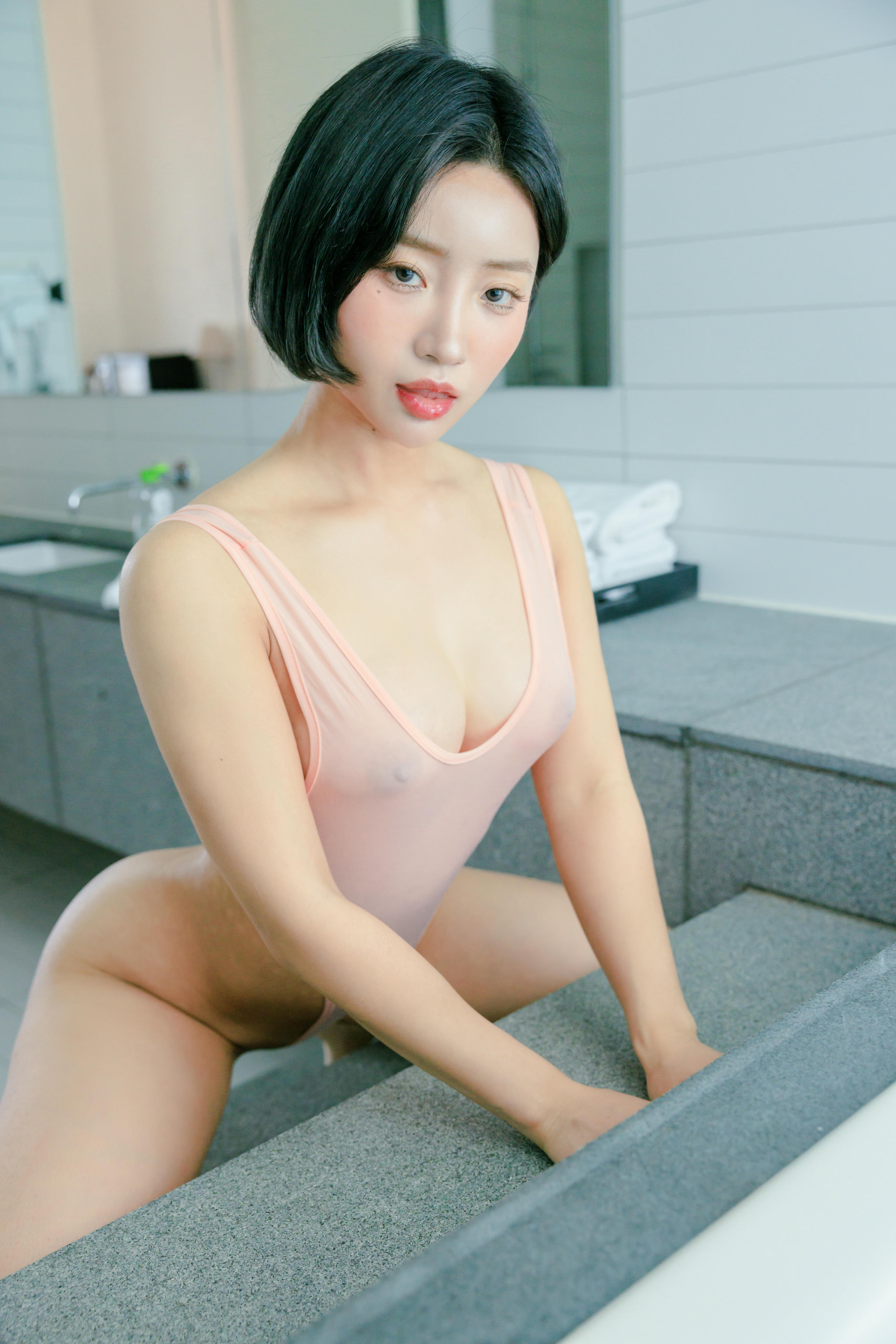 韩国写真机构-SWEETBOX NO.018 Booty Queen Vol.10 part 02 [85P+2V／2.68GB]_第3集