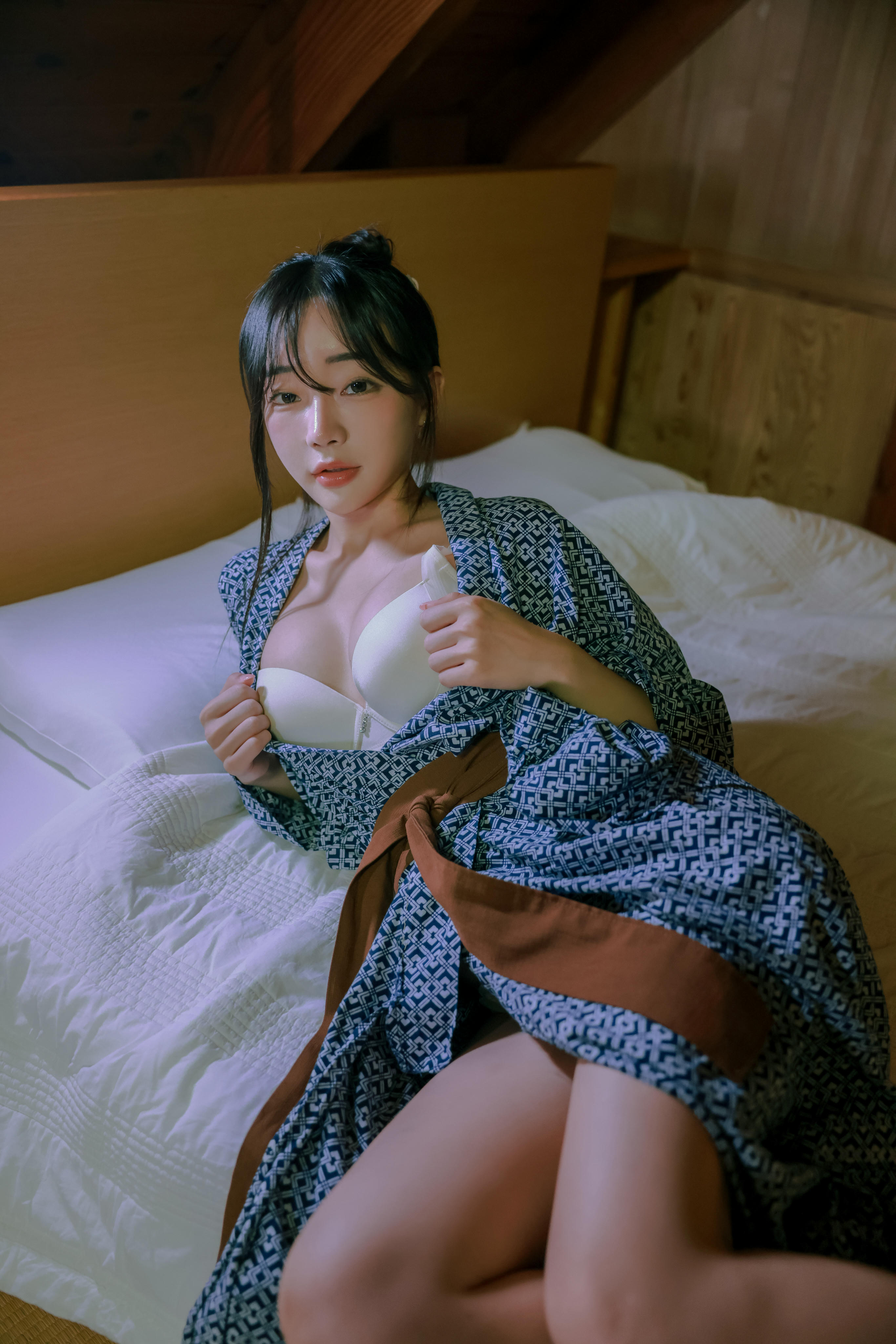 韩国写真机构-SWEETBOX NO.021 Priya SWTB Vol.17 [106P+1V／1GB]_第2集