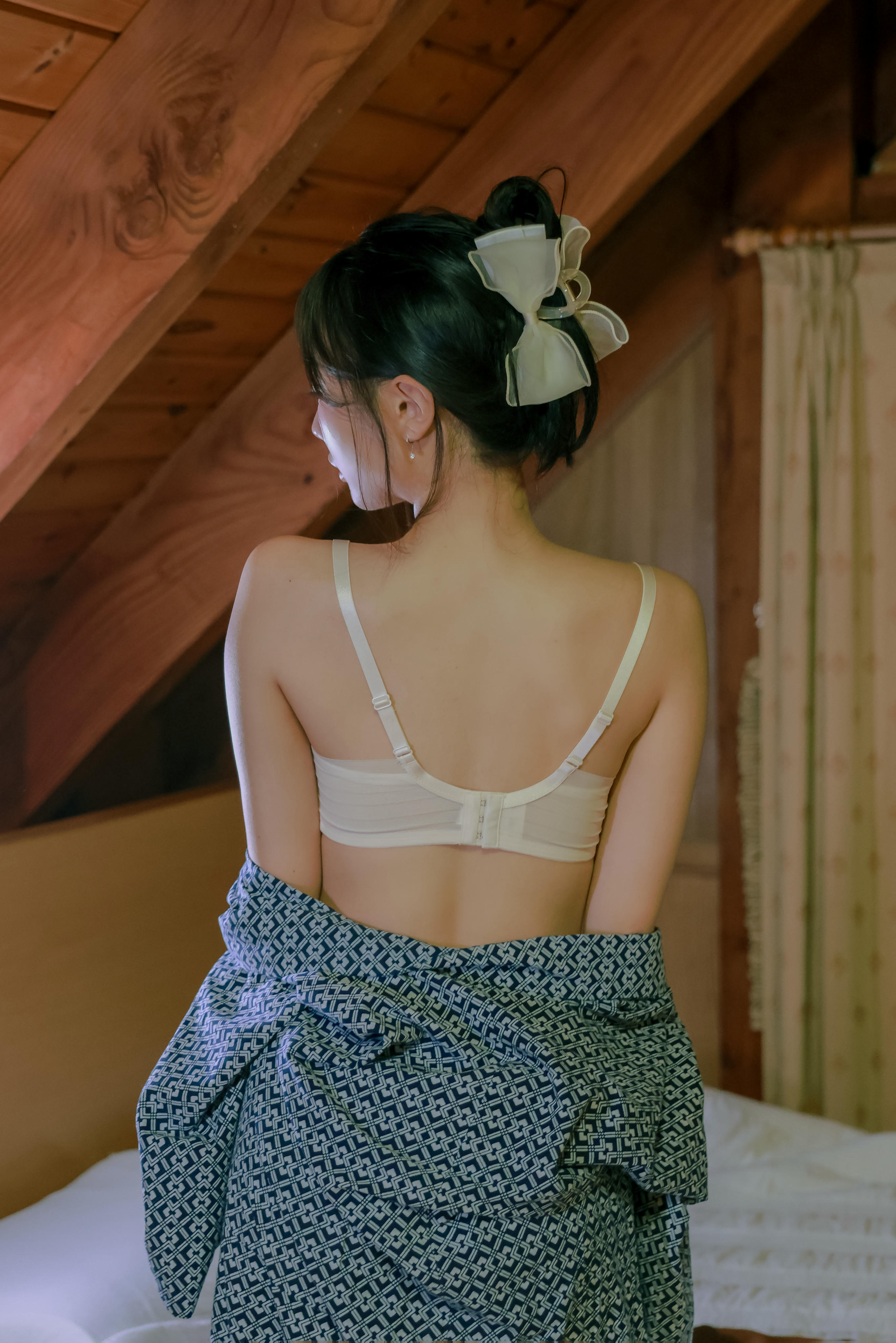 韩国写真机构-SWEETBOX NO.021 Priya SWTB Vol.17 [106P+1V／1GB]_第2集