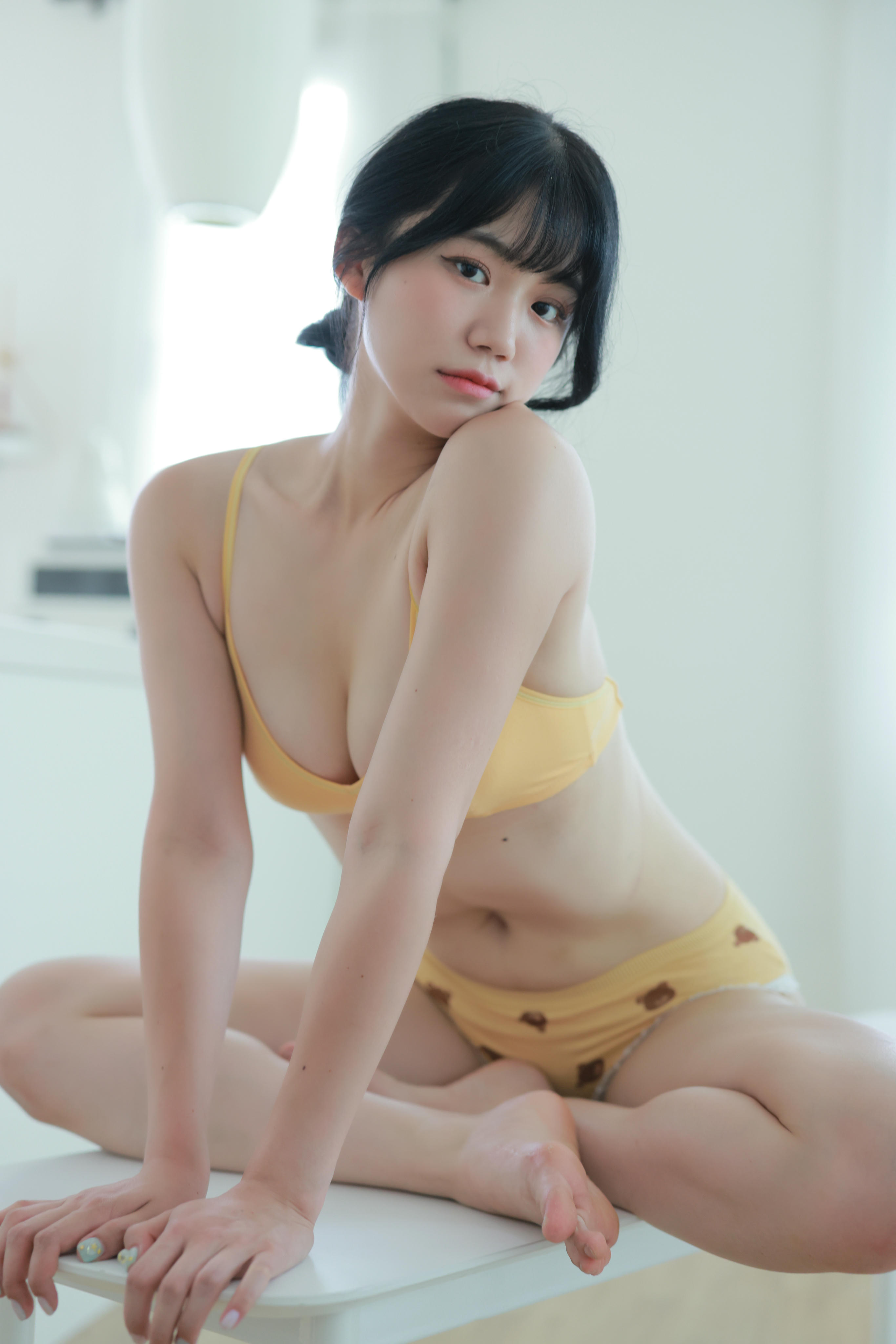 韩国写真机构-SWEETBOX NO.024 SWTB Vol.18 CREAM YUI [228P+3V／4.19GB]_第1集
