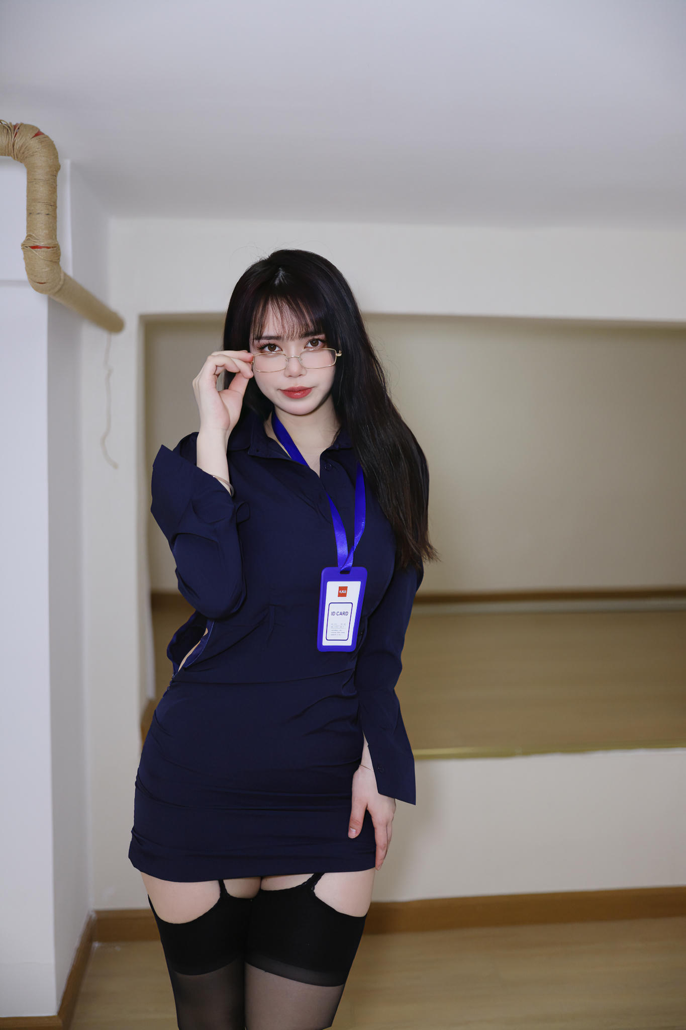 Tina很妖孽呀 NO.019 职业装秘书 [46P 398MB]_第1集