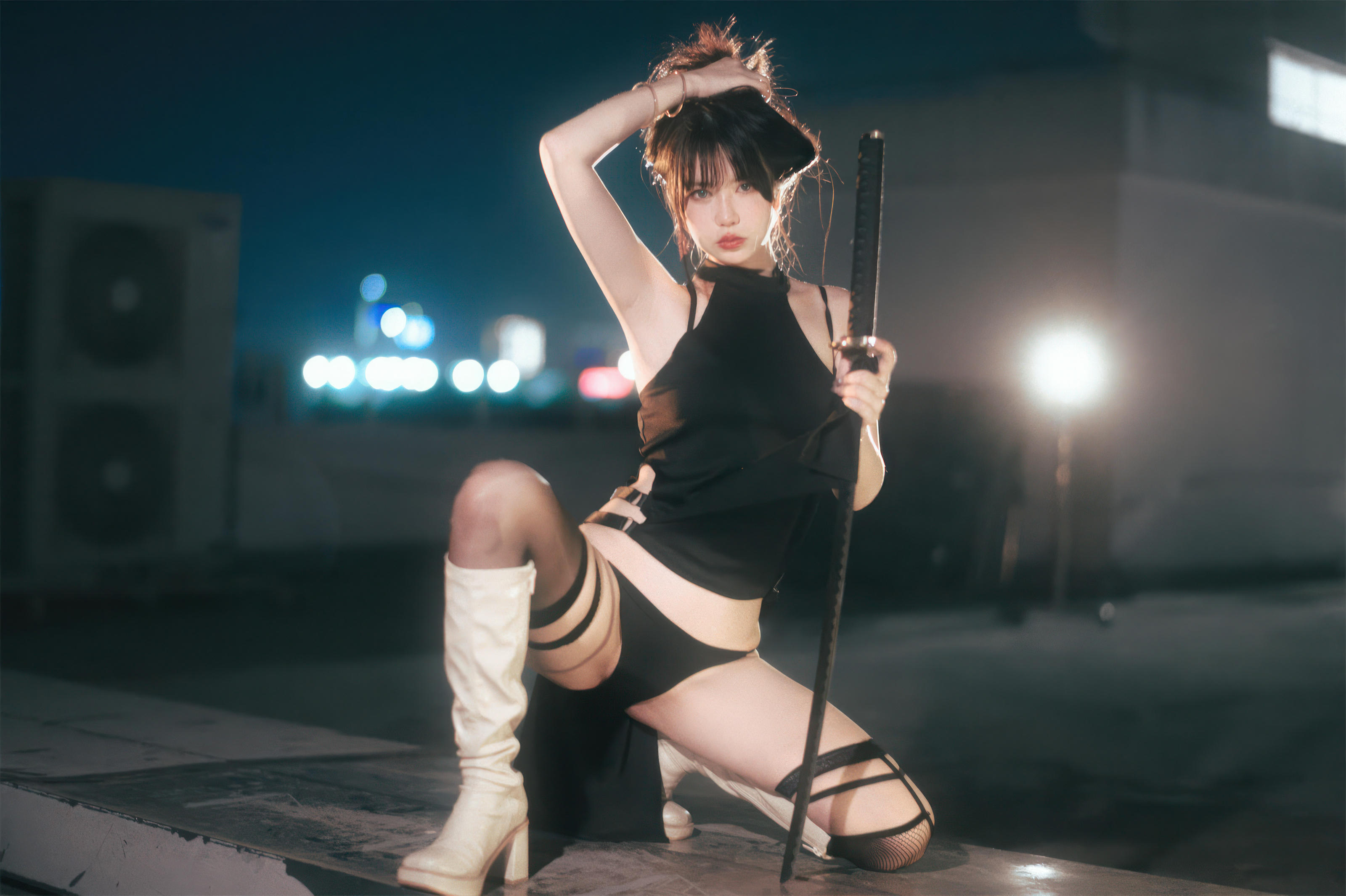 Tina很妖孽呀 NO.029 战斗服旗袍 [32P-283M]_第1集