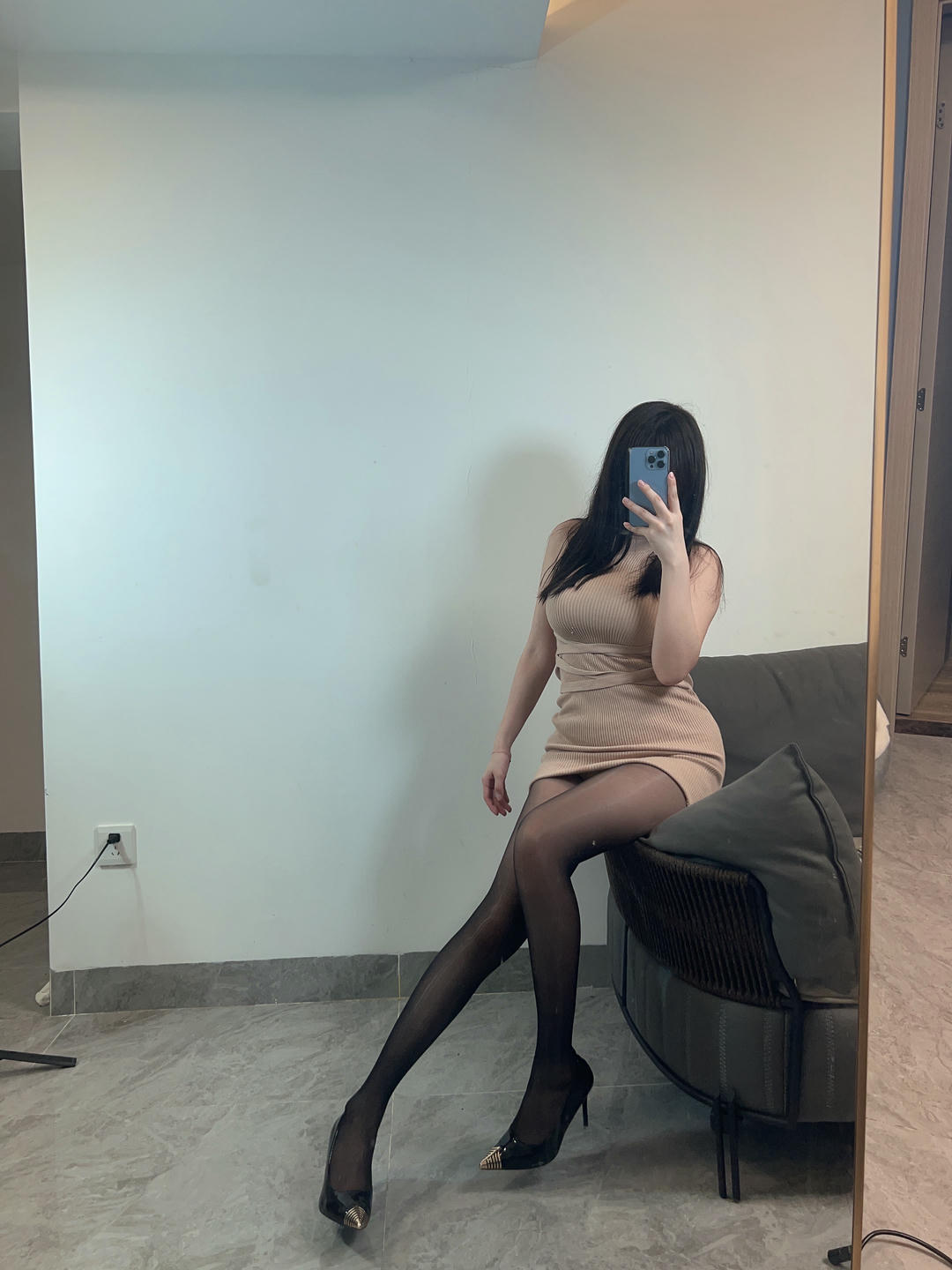 Tina很妖孽呀 NO.034 黑丝足控[26P2V 76M]_第1集