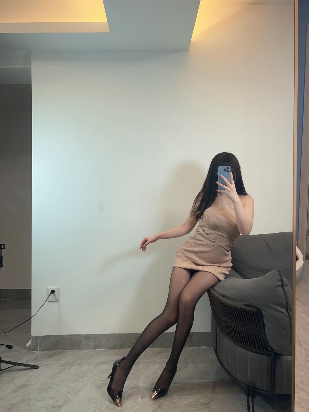 Tina很妖孽呀 NO.034 黑丝足控[26P2V 76M]_第1集