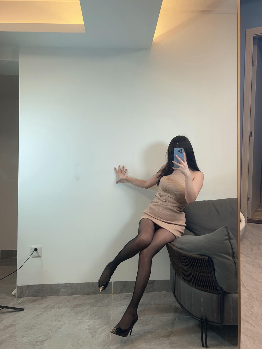 Tina很妖孽呀 NO.034 黑丝足控[26P2V 76M]_第2集