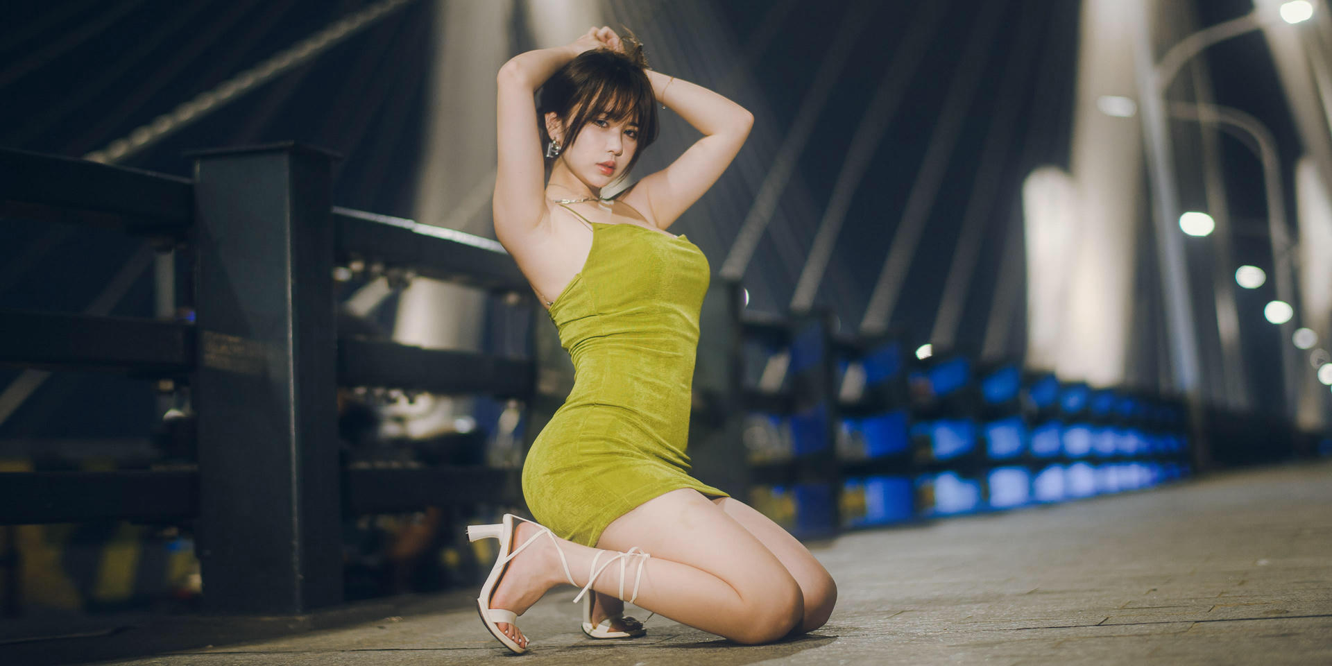 Tina很妖孽呀 NO.007 绿色连衣裙 [35P-208MB]_第2集