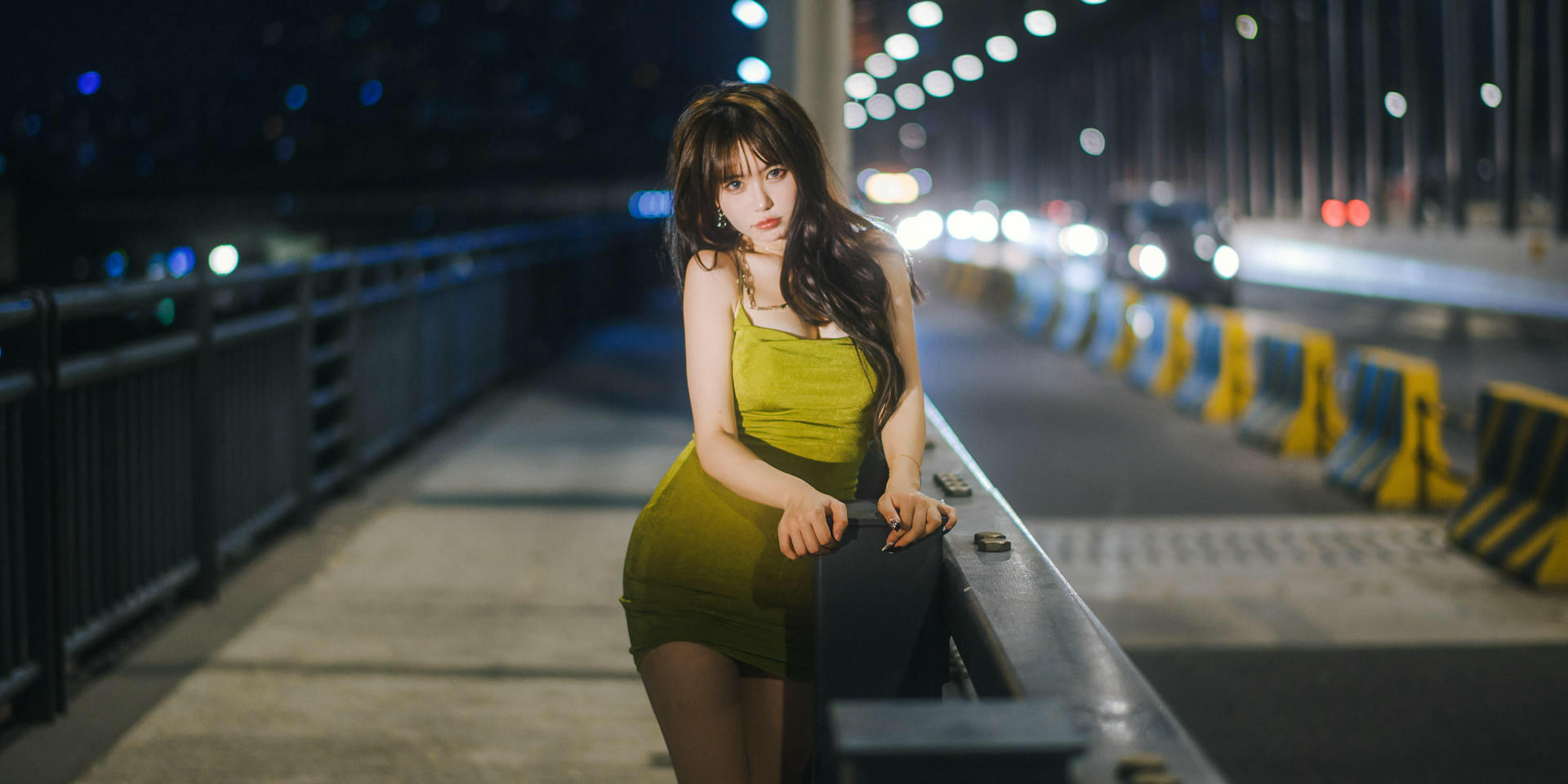 Tina很妖孽呀 NO.007 绿色连衣裙 [35P-208MB]_第2集