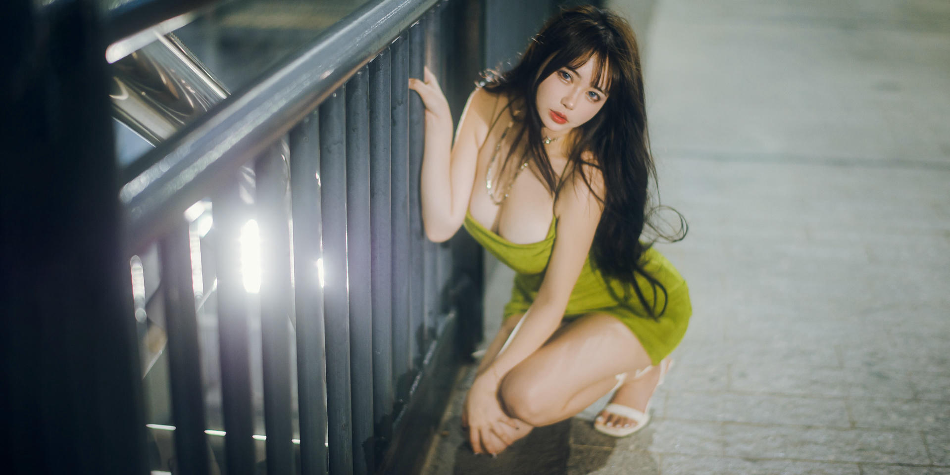 Tina很妖孽呀 NO.007 绿色连衣裙 [35P-208MB]_第2集