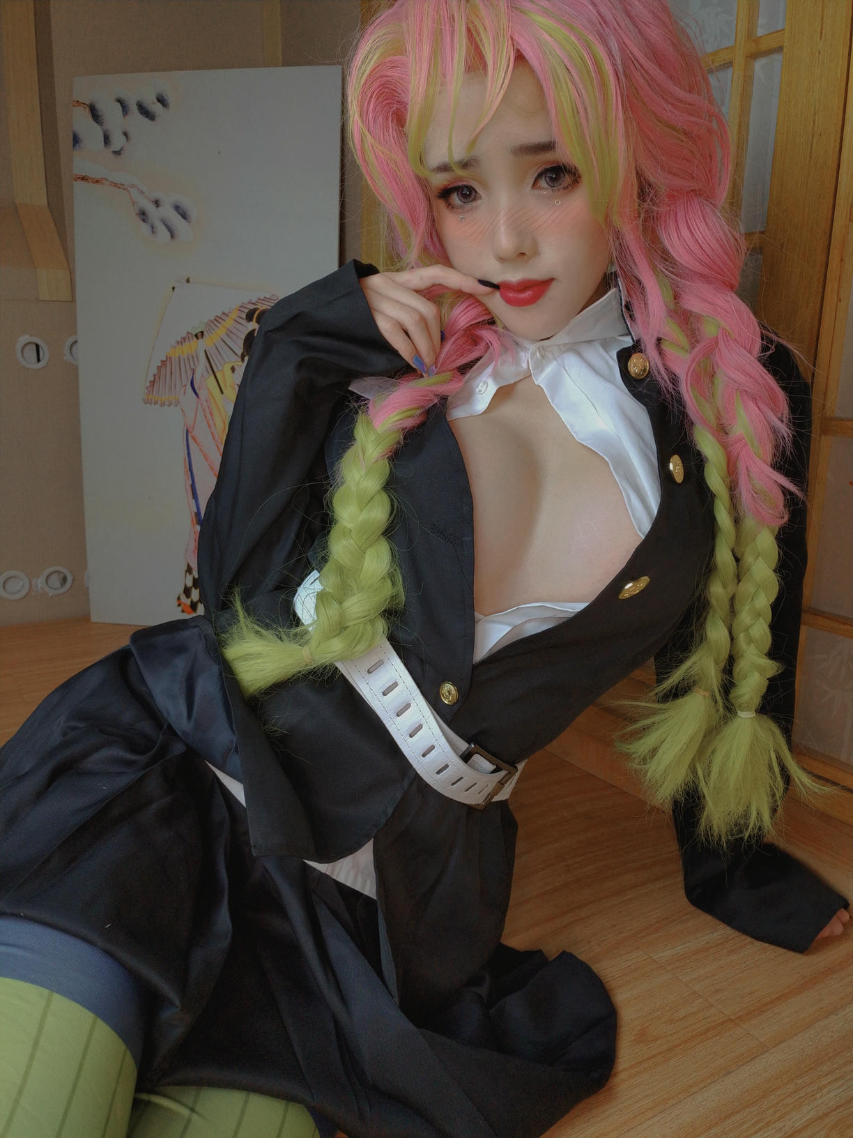 钛合金TiTi NO.014 鬼灭之刃 恋柱 [46P1V-617MB]_第2集