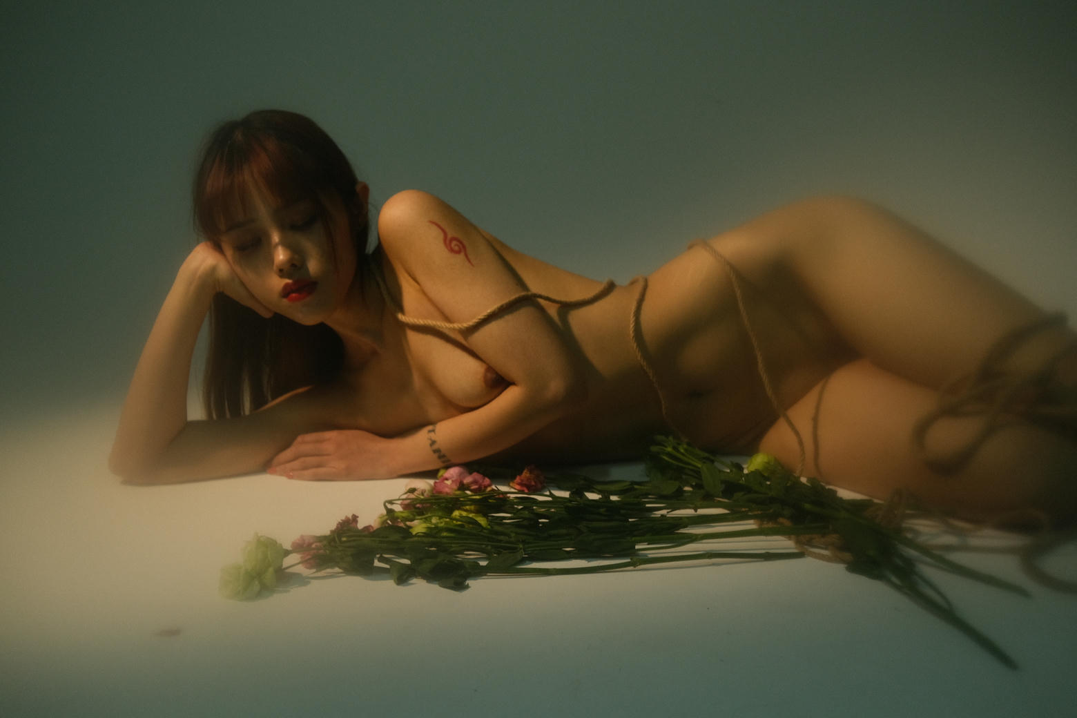 钛合金TiTi NO.018 夢 [39P-154MB]_第1集