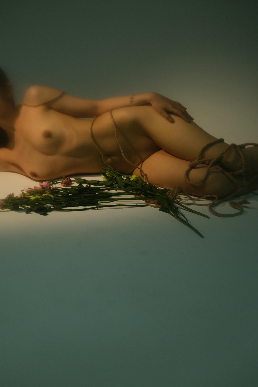 钛合金TiTi NO.018 夢 [39P-154MB]_第1集