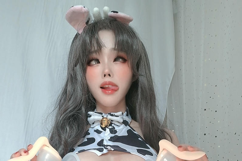 钛合金TiTi NO.025 牛牛 [48P1V-114MB]_第1集