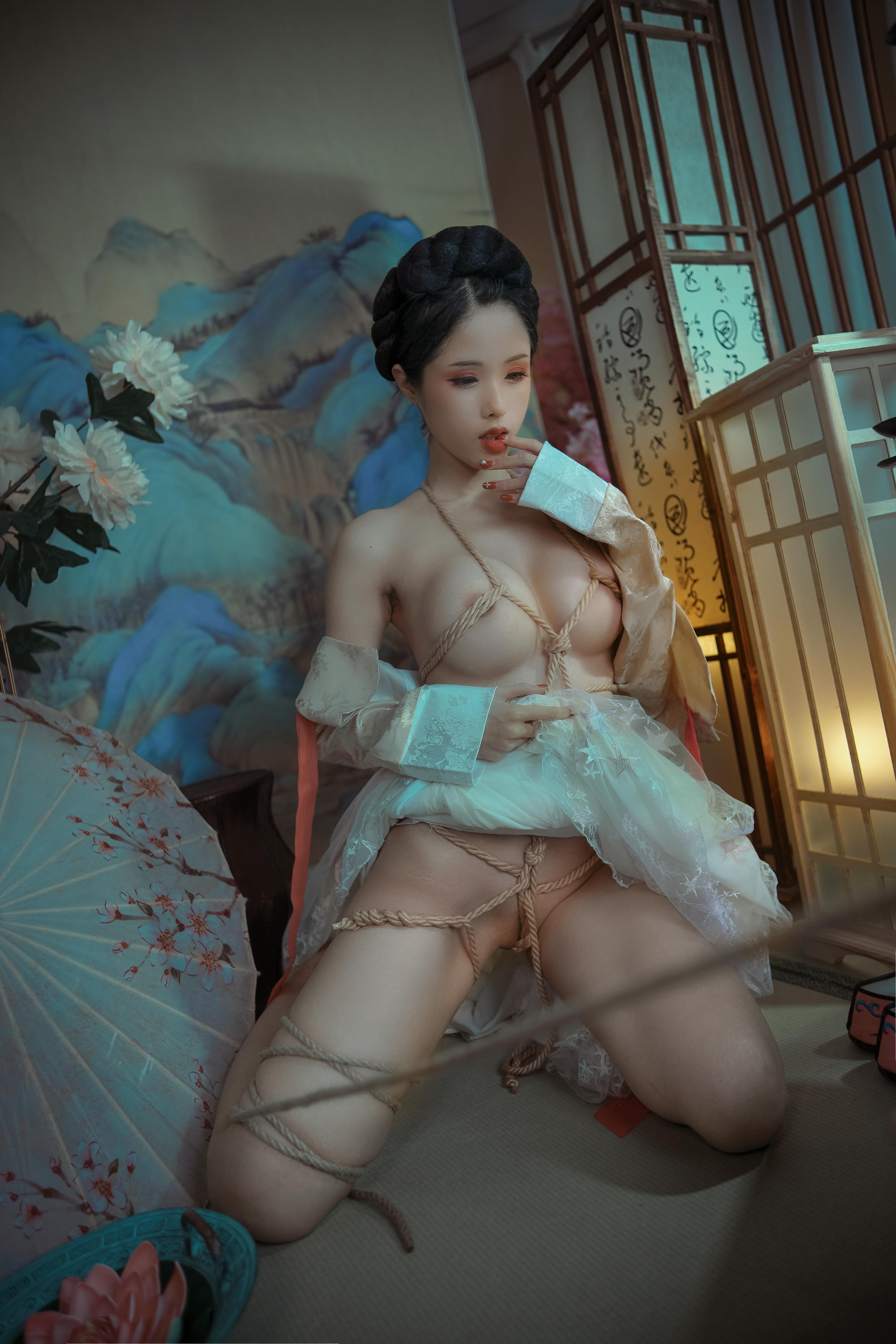 钛合金TiTi NO.038 霜花店 [55P1V-1.40G]_第1集