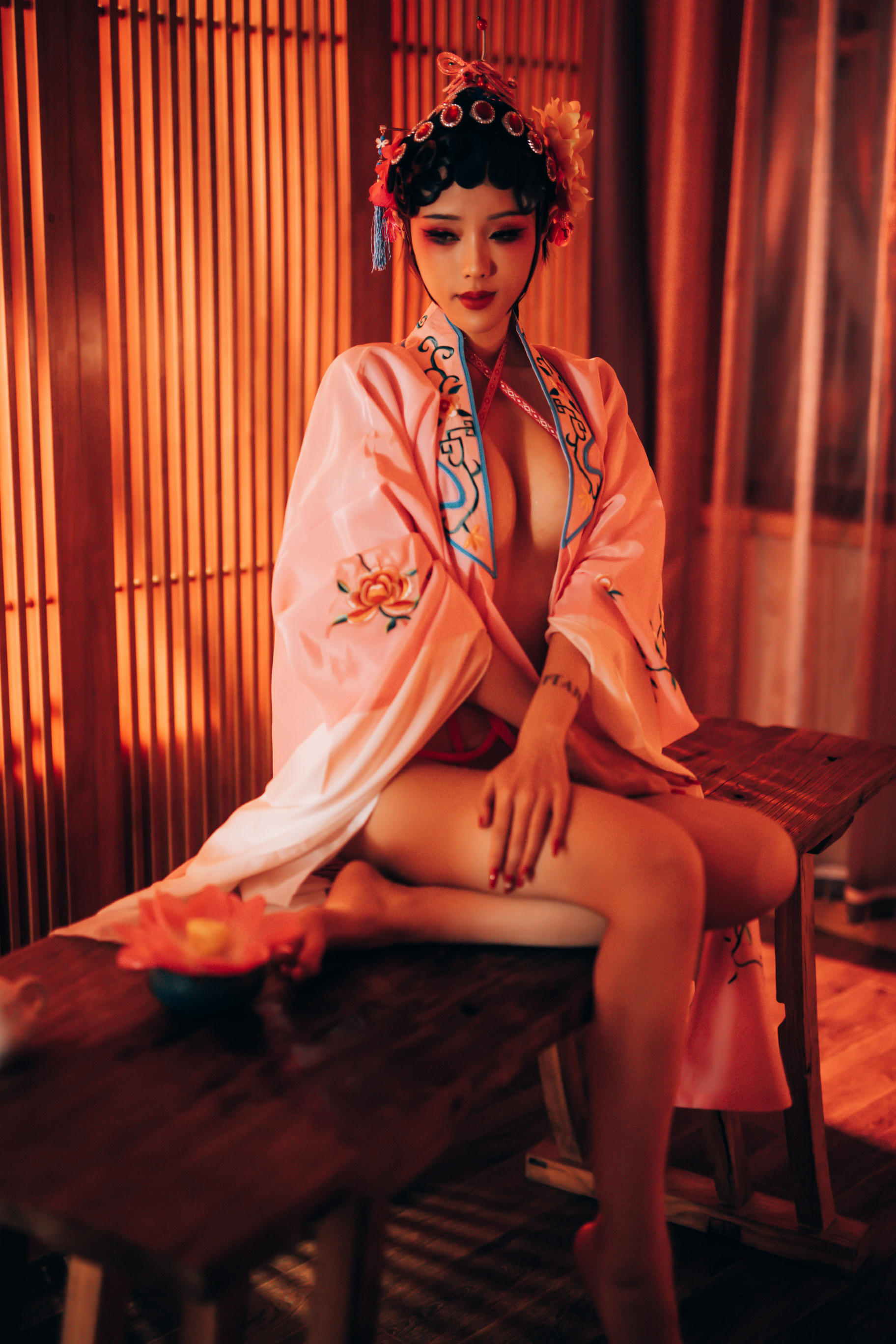 钛合金TiTi NO.074 潘金莲 [82P-1.04G]_第3集