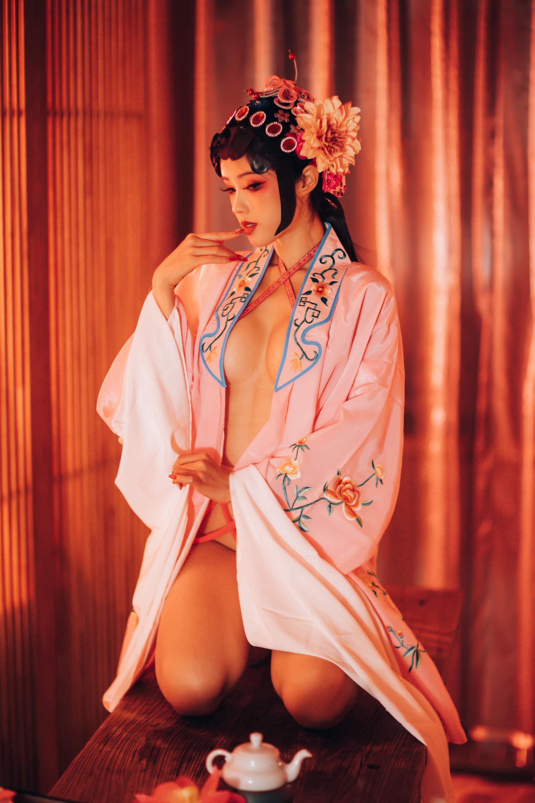 钛合金TiTi NO.074 潘金莲 [82P-1.04G]_第4集