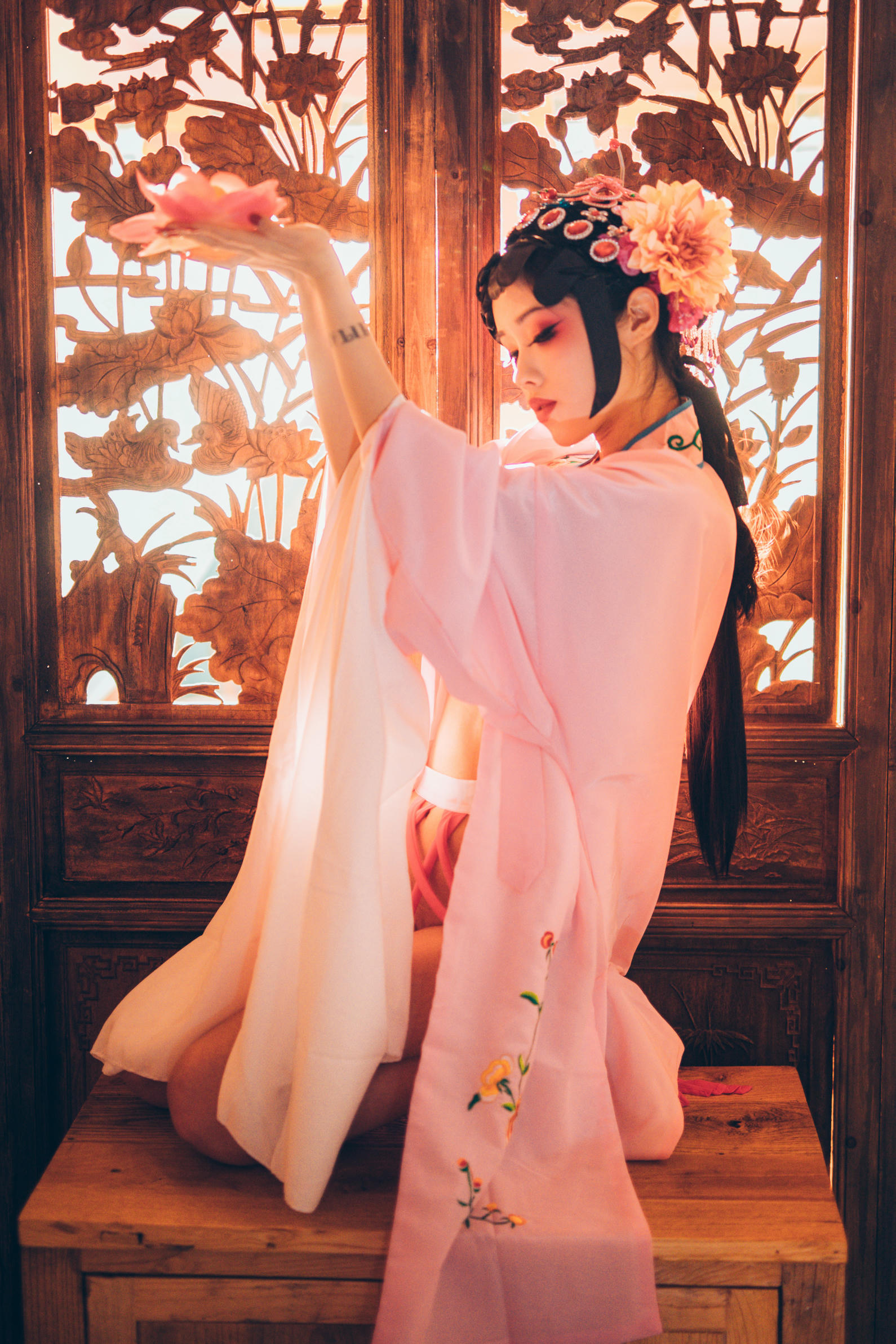 钛合金TiTi NO.074 潘金莲 [82P-1.04G]_第4集