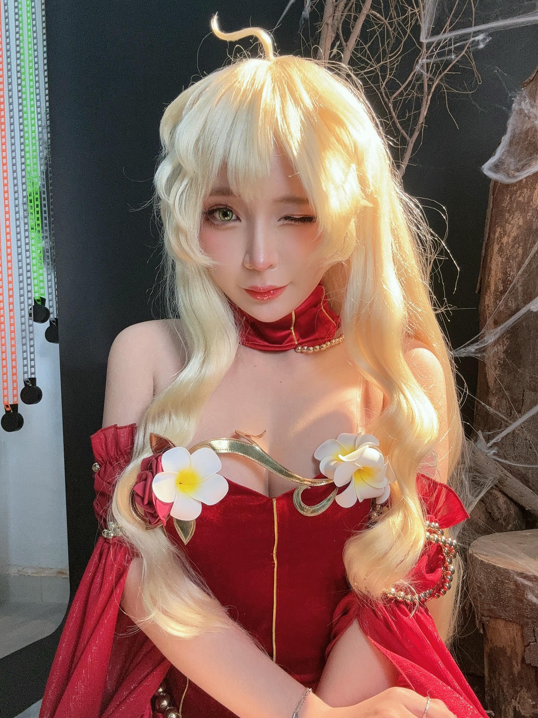 越南coser-Umeko J NO.104 Red Riding Hood [126P9V 1.96GB]-Pic_第4集