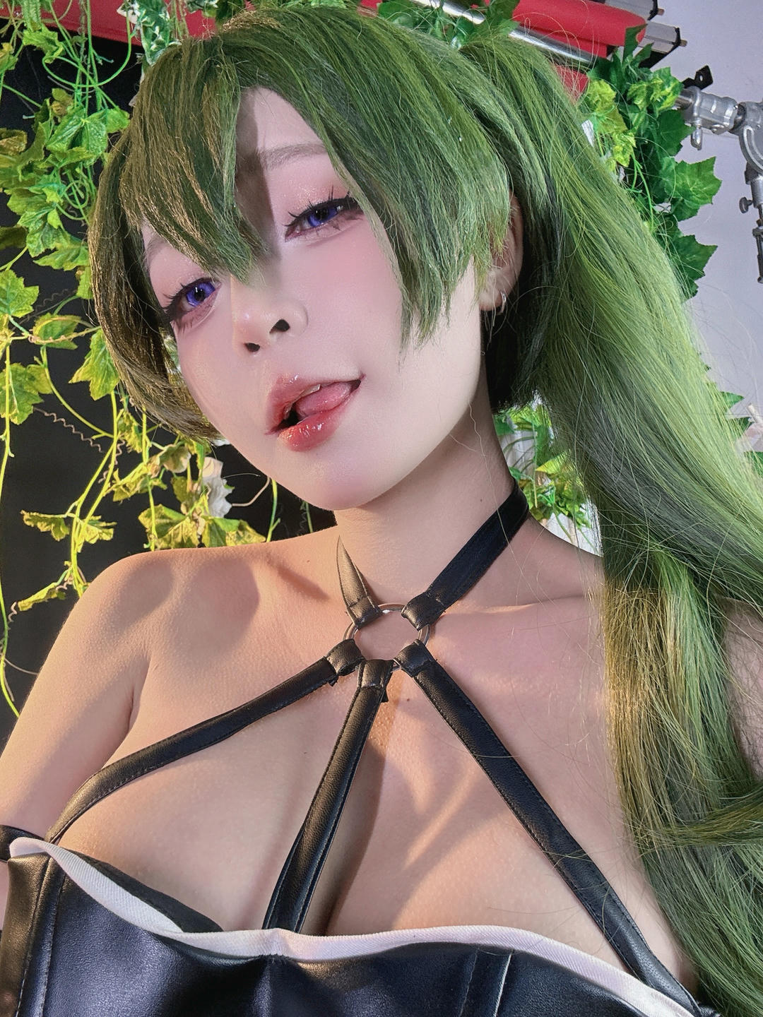 越南coser-Umeko J NO.127 cosplay Ubel Sousou no Frieren [126P10V 2GB]-Pic_第5集