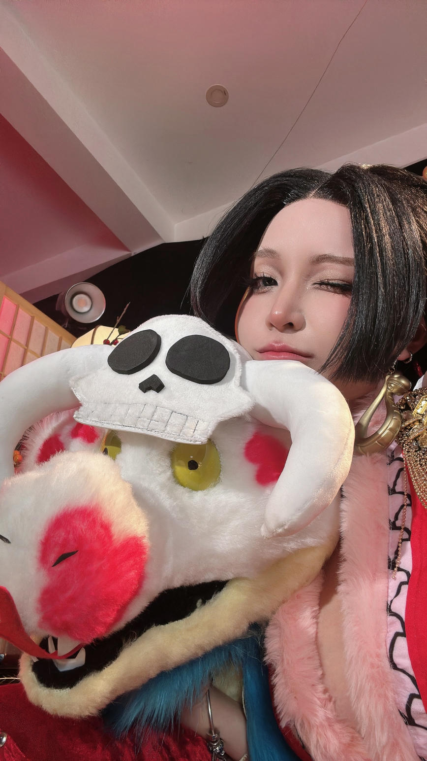 越南coser-Umeko J NO.153 Boa Hancock [132P9V 2.01GB]_第6集