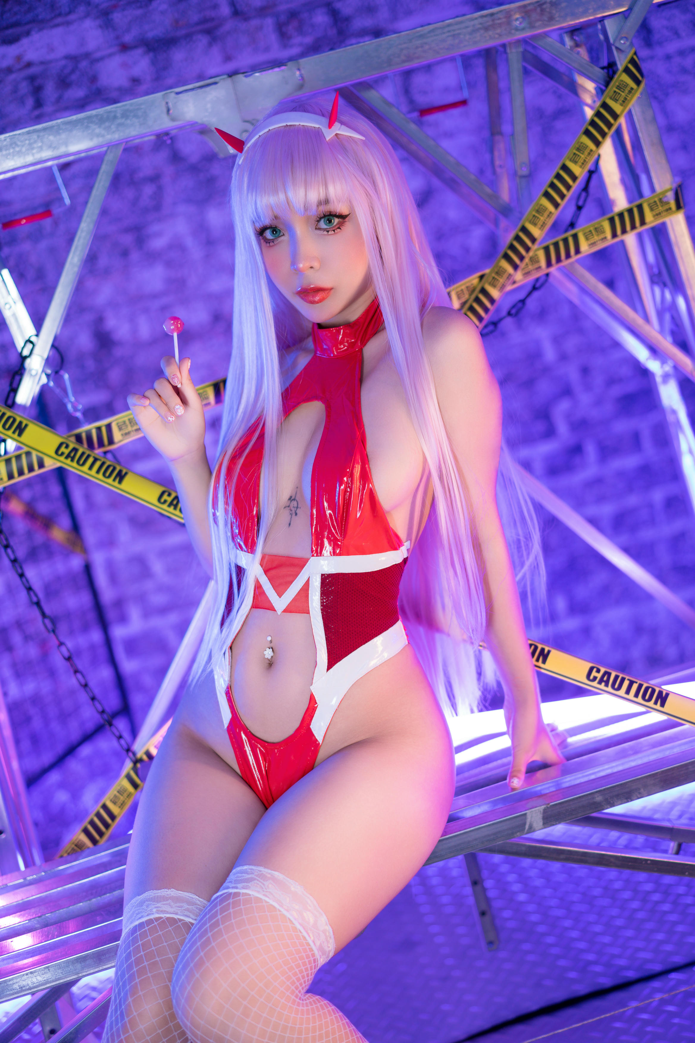 越南coser-Umeko J NO.049 ZERO TWO [42P／678MB]_第1集