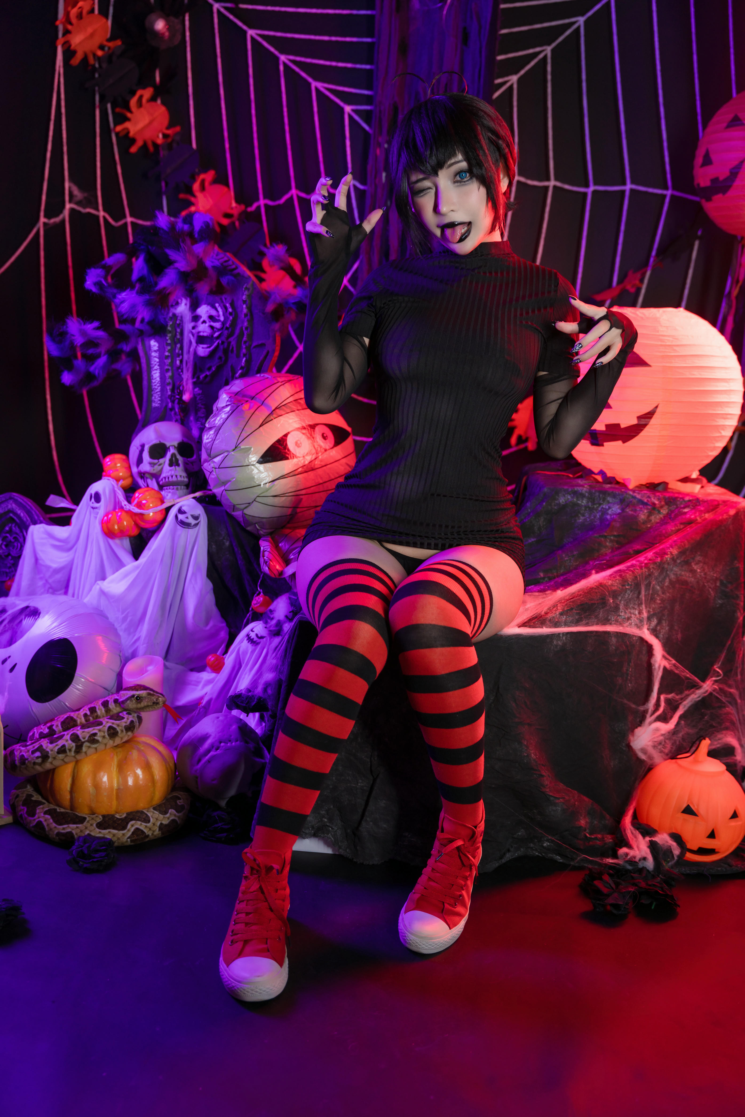 越南coser-Umeko J NO.060 Mavis Halloween[47P-382.3M]_第1集