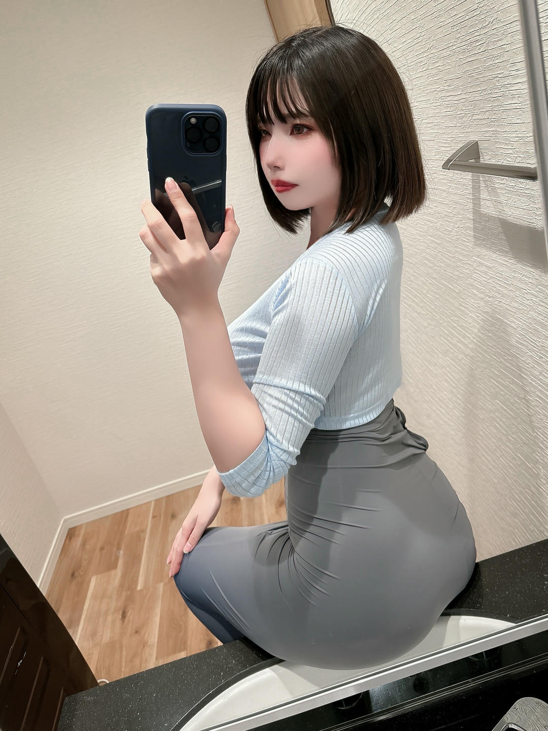 日本coser-Uriうり-Fantia-2023-11-05 天才ドレス👗11sheets_第1集