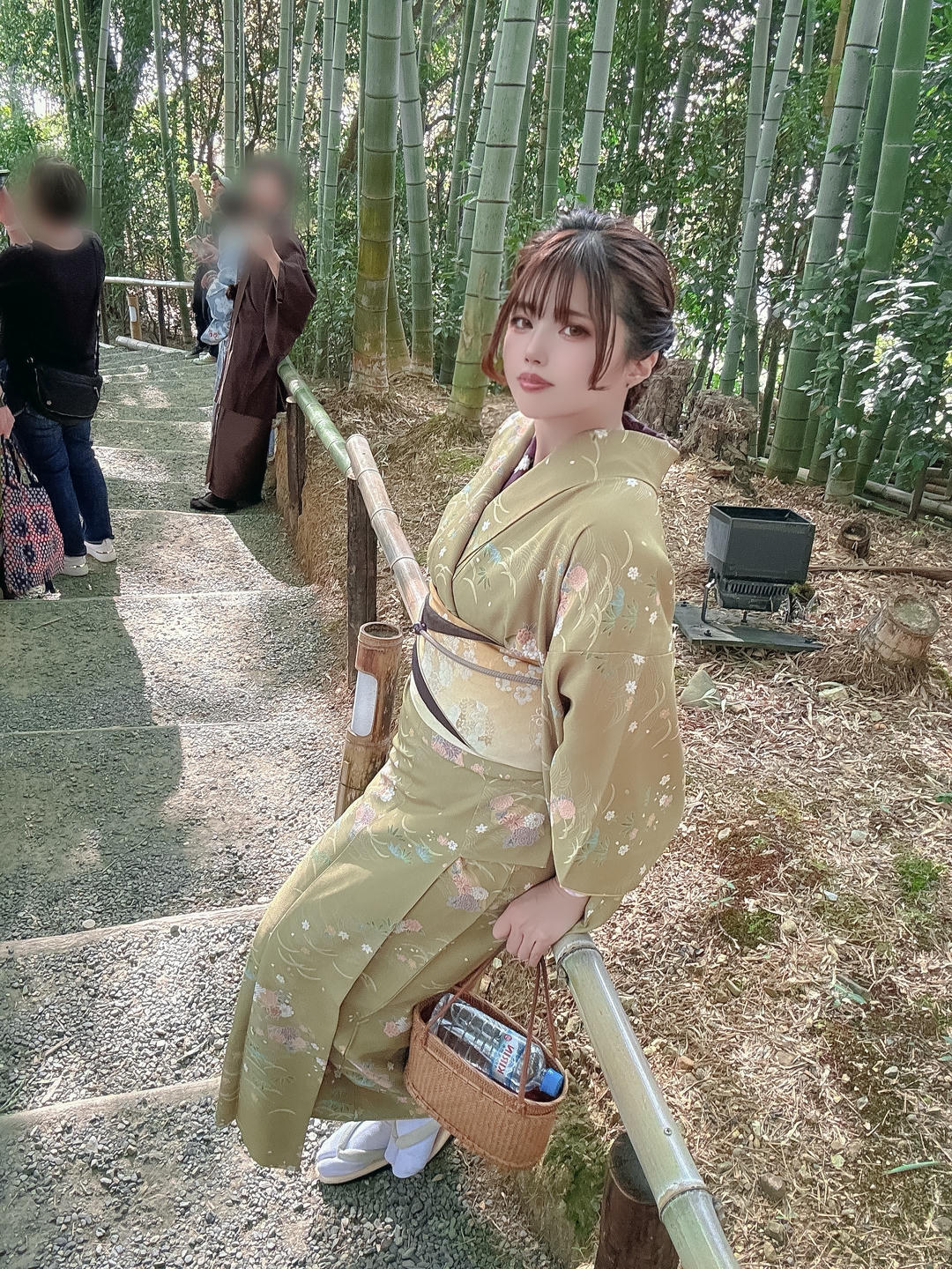 日本coser-Uriうり-Fantia-2024-04-06 京都旅行👘🌸_第1集