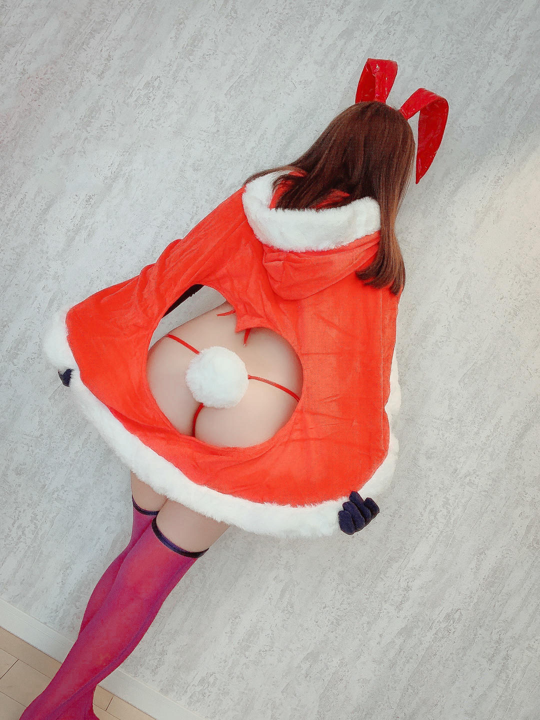 日本coser-Uriうり-Fantia-2021-12-25 SexyBunnySanta🎅13sheets_第1集