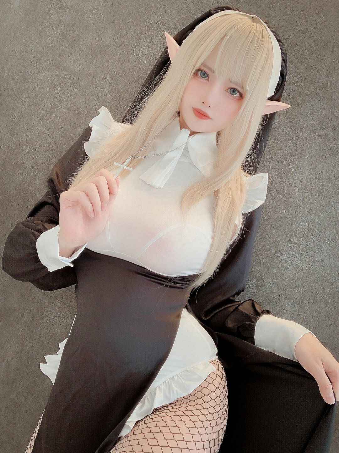 日本coser-Uriうり-Fantia-2022-03-03 金髪エルフシスター27sheets_第2集