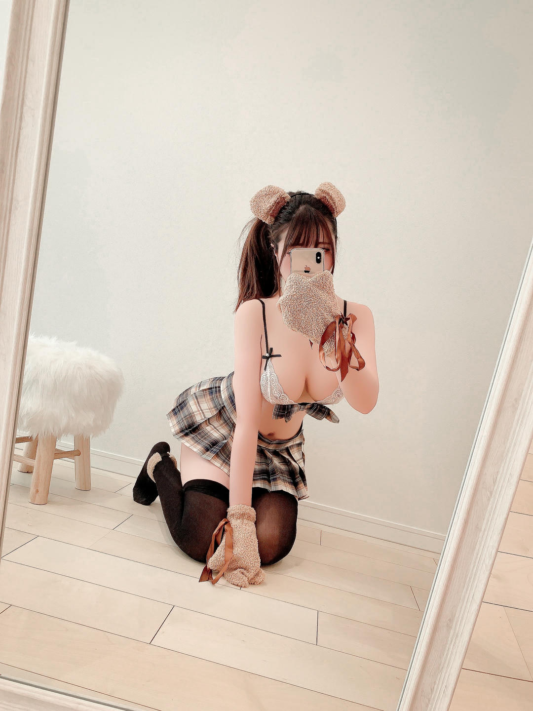 日本coser-Uriうり-Fantia-2022-10-02 スクールクマちゃん🐻25sheets_第1集
