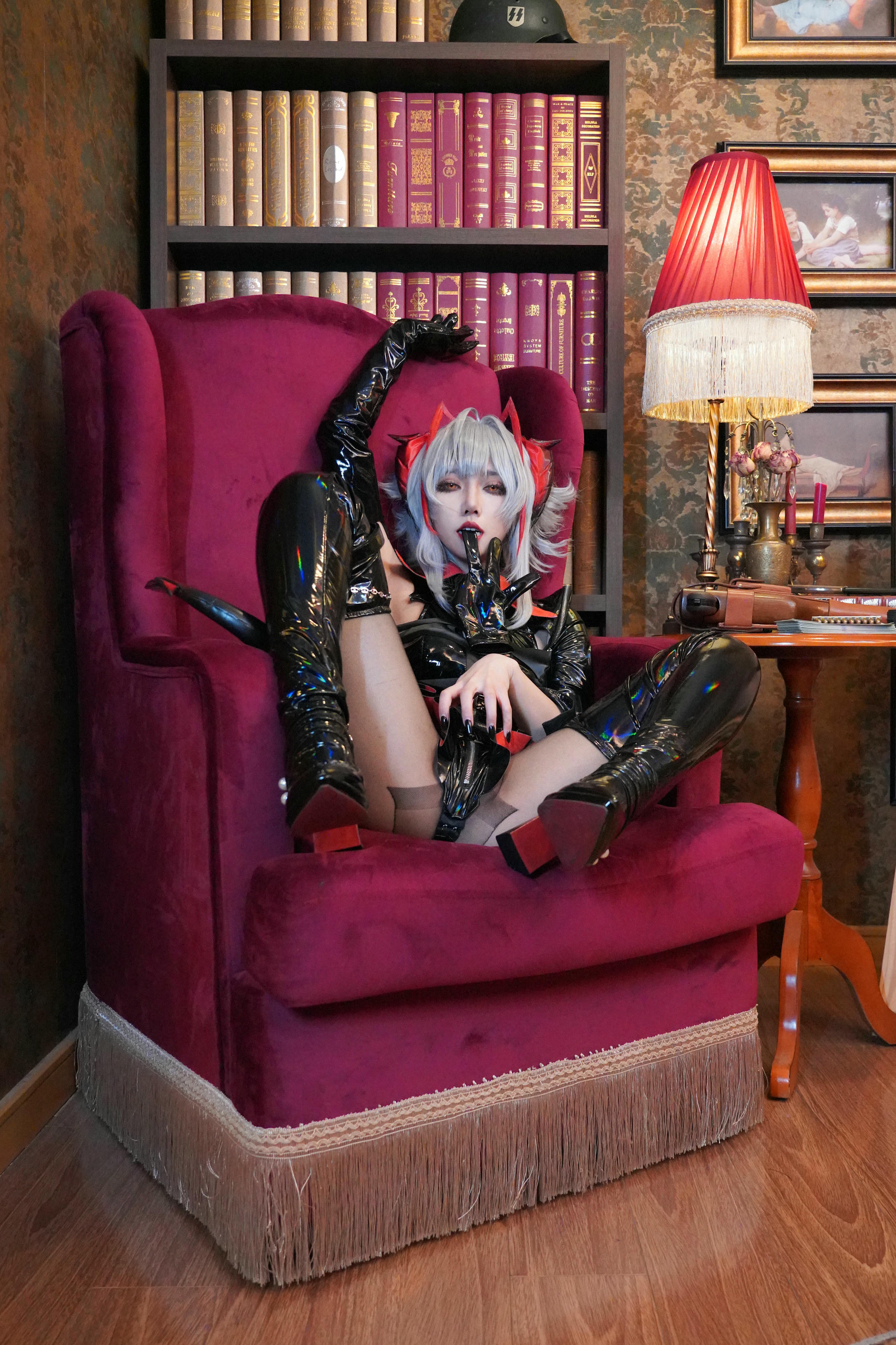 絞肉姬Walküre NO.003 明日方舟W愚夜密函 [60P 296MB]_第2集