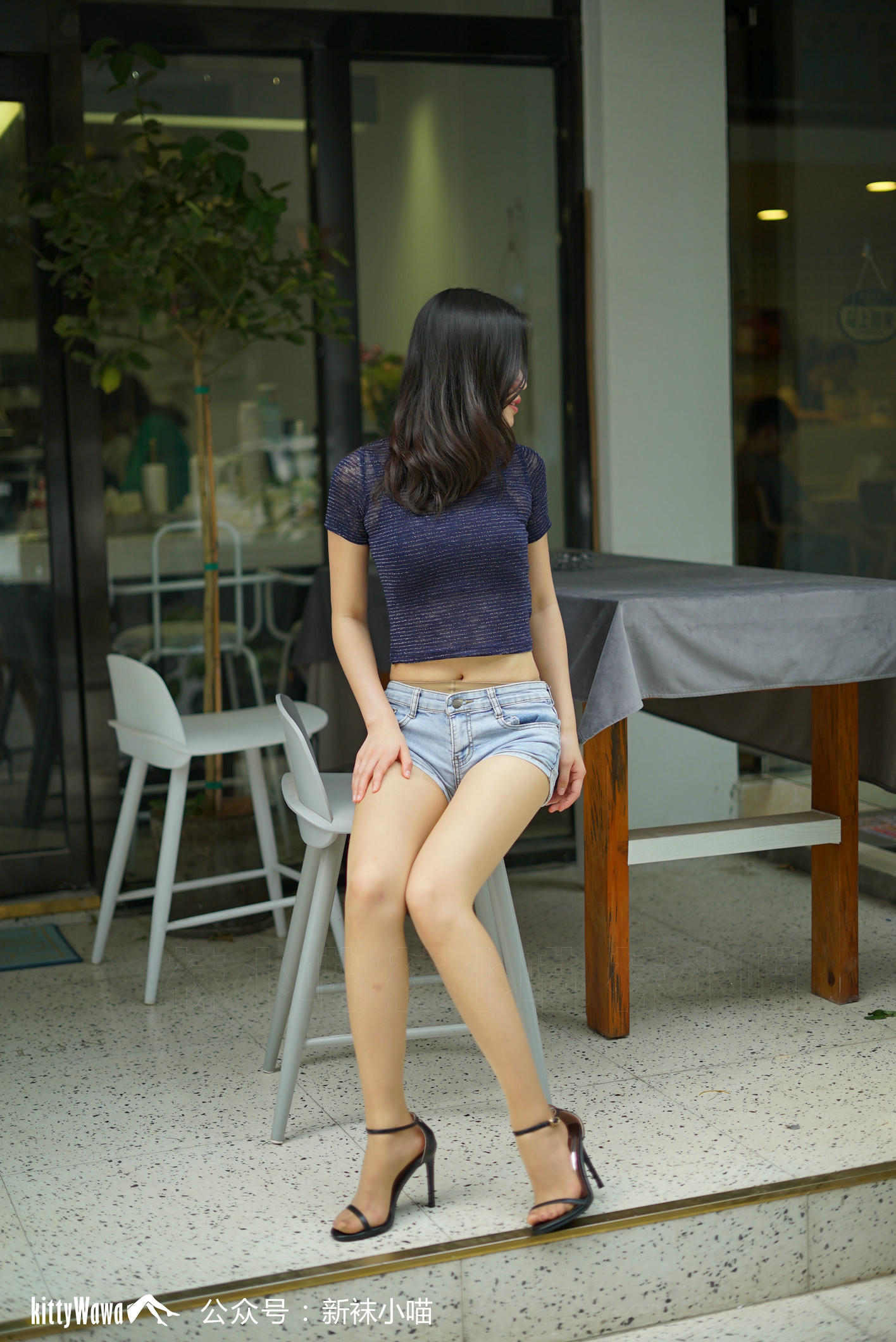 袜小喵 KT100 热裤露脐装 [60P+64M]_第3集