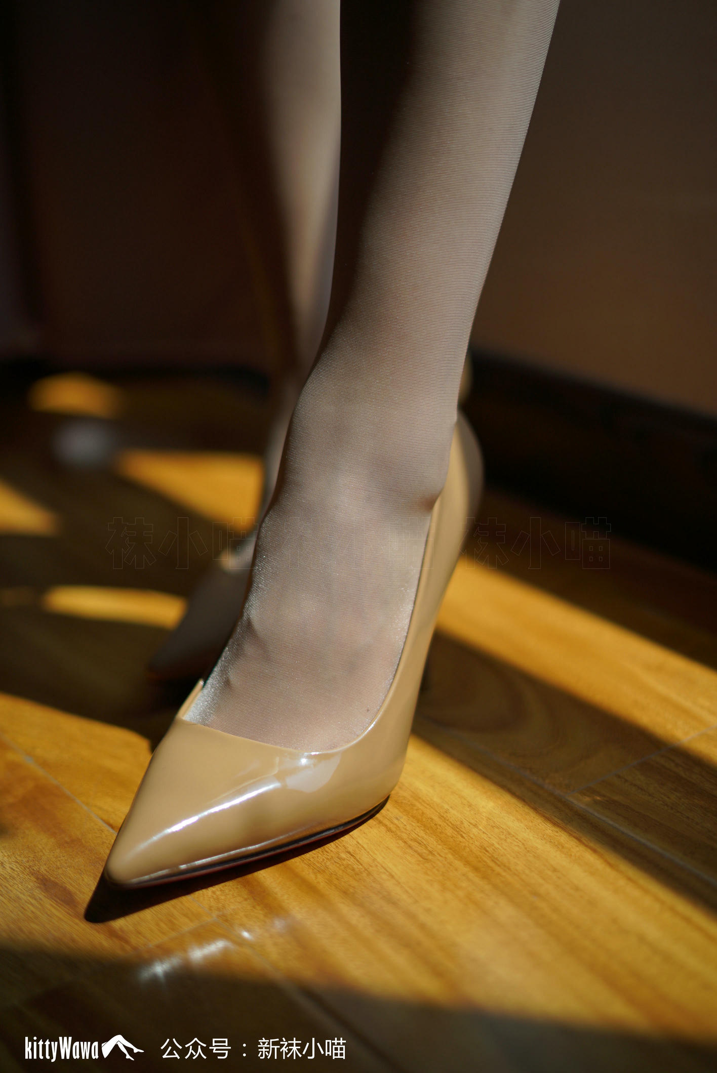 袜小喵 KT109 阳光正好 [59P+43M]_第1集