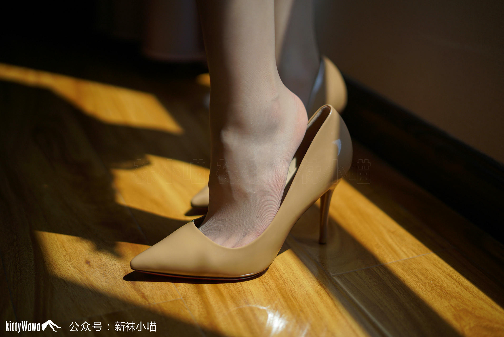 袜小喵 KT109 阳光正好 [59P+43M]_第1集