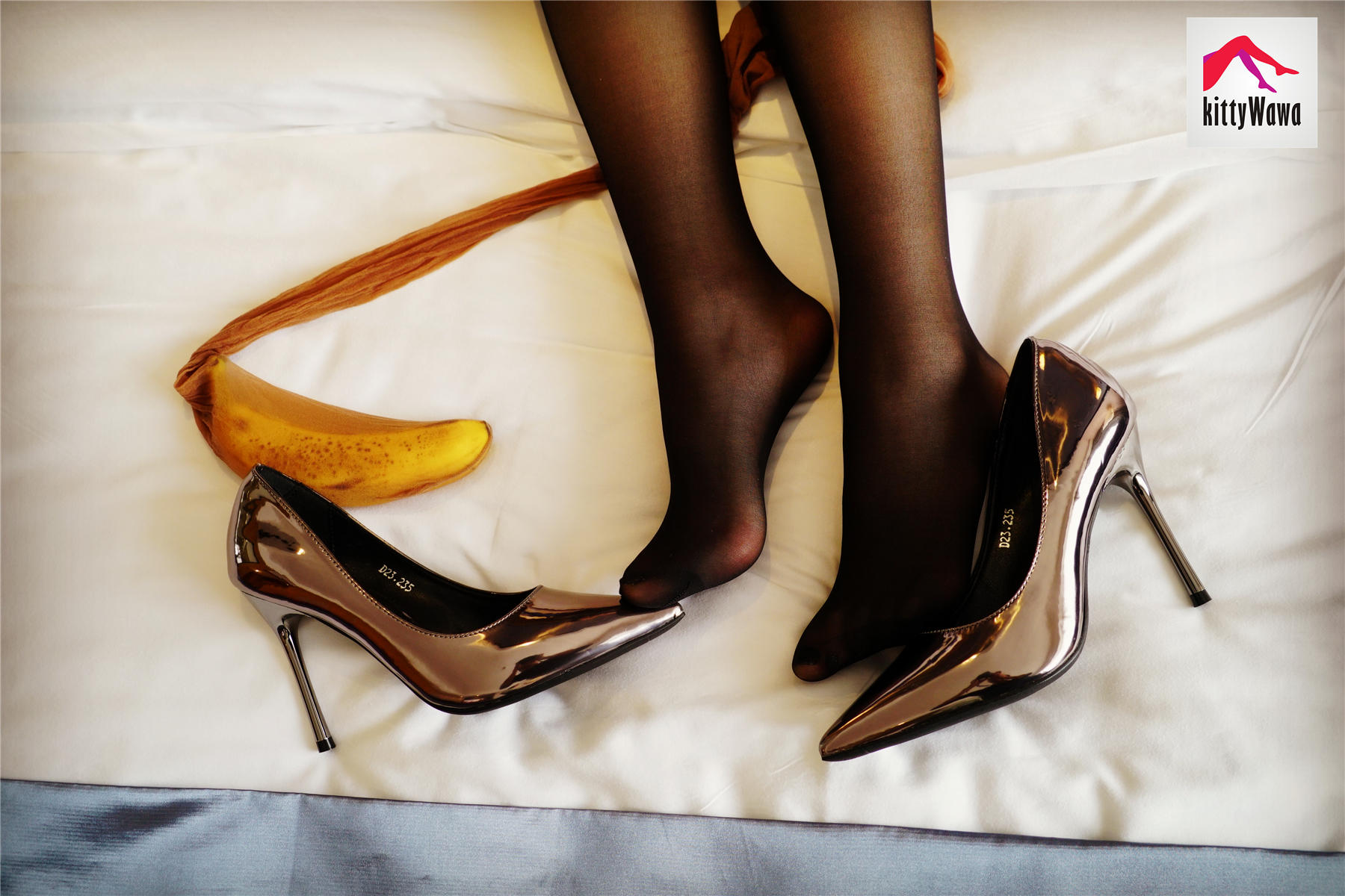 袜小喵 KT011 香蕉味的丝袜 [99P+23M]_第2集