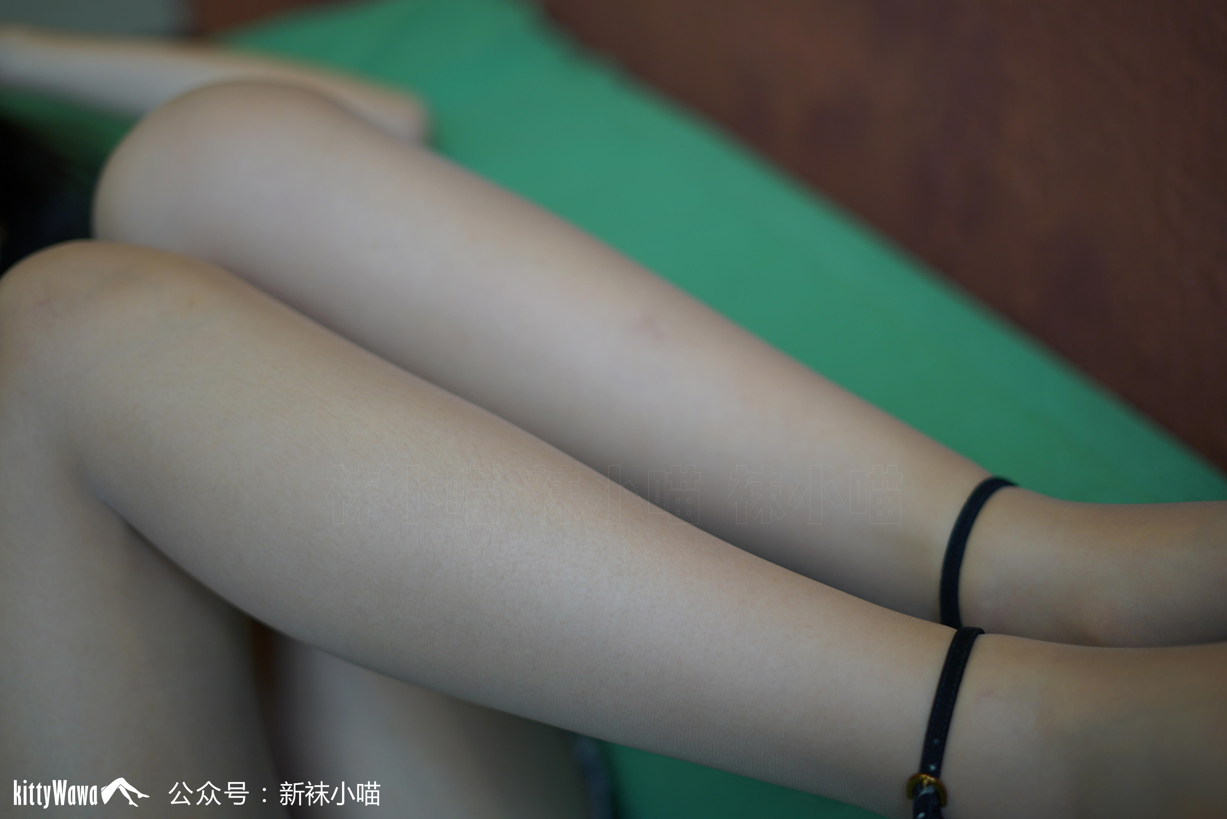 袜小喵 KT111 牛仔背带裙 [59P+42M]_第1集