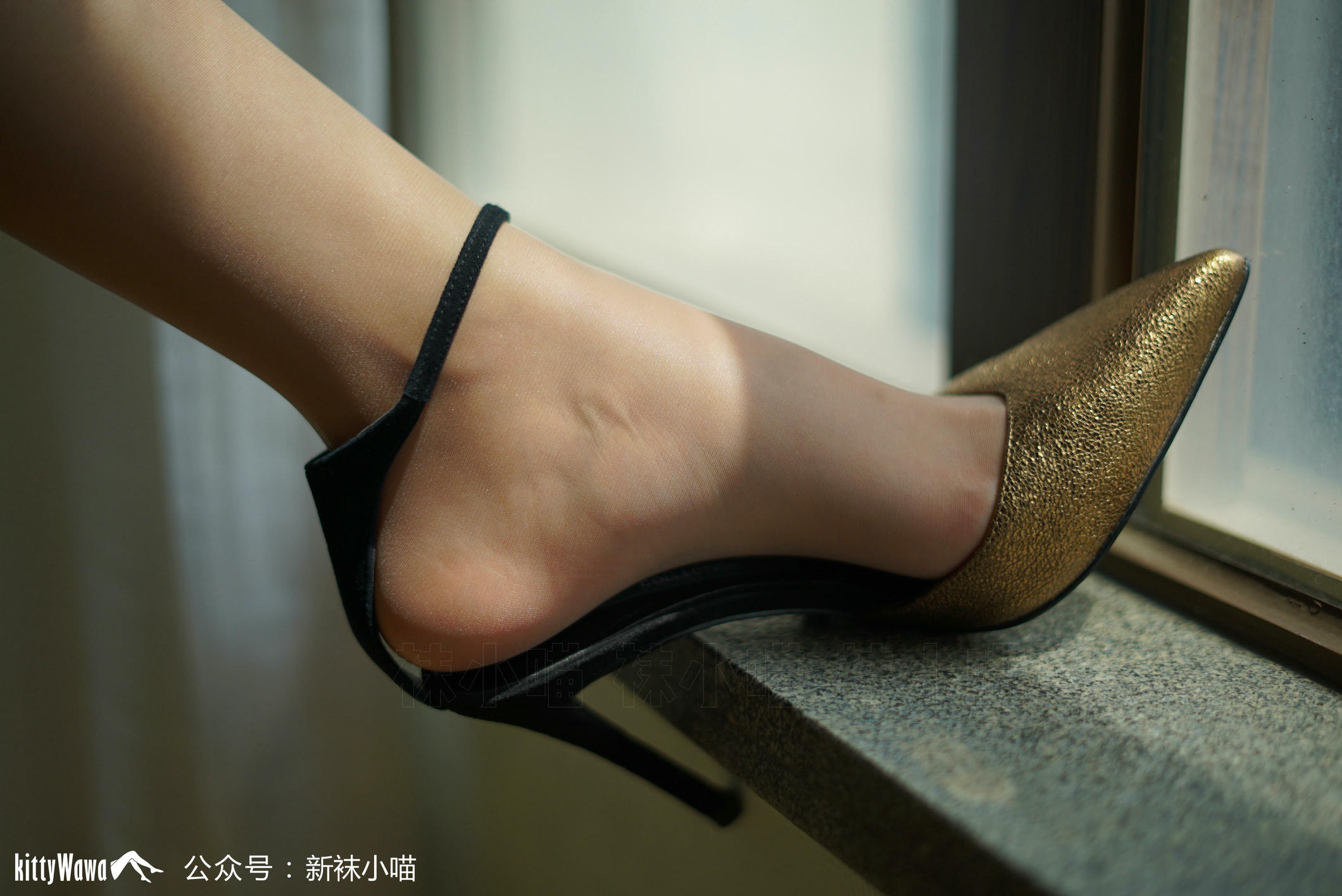 袜小喵 KT111 牛仔背带裙 [59P+42M]_第2集