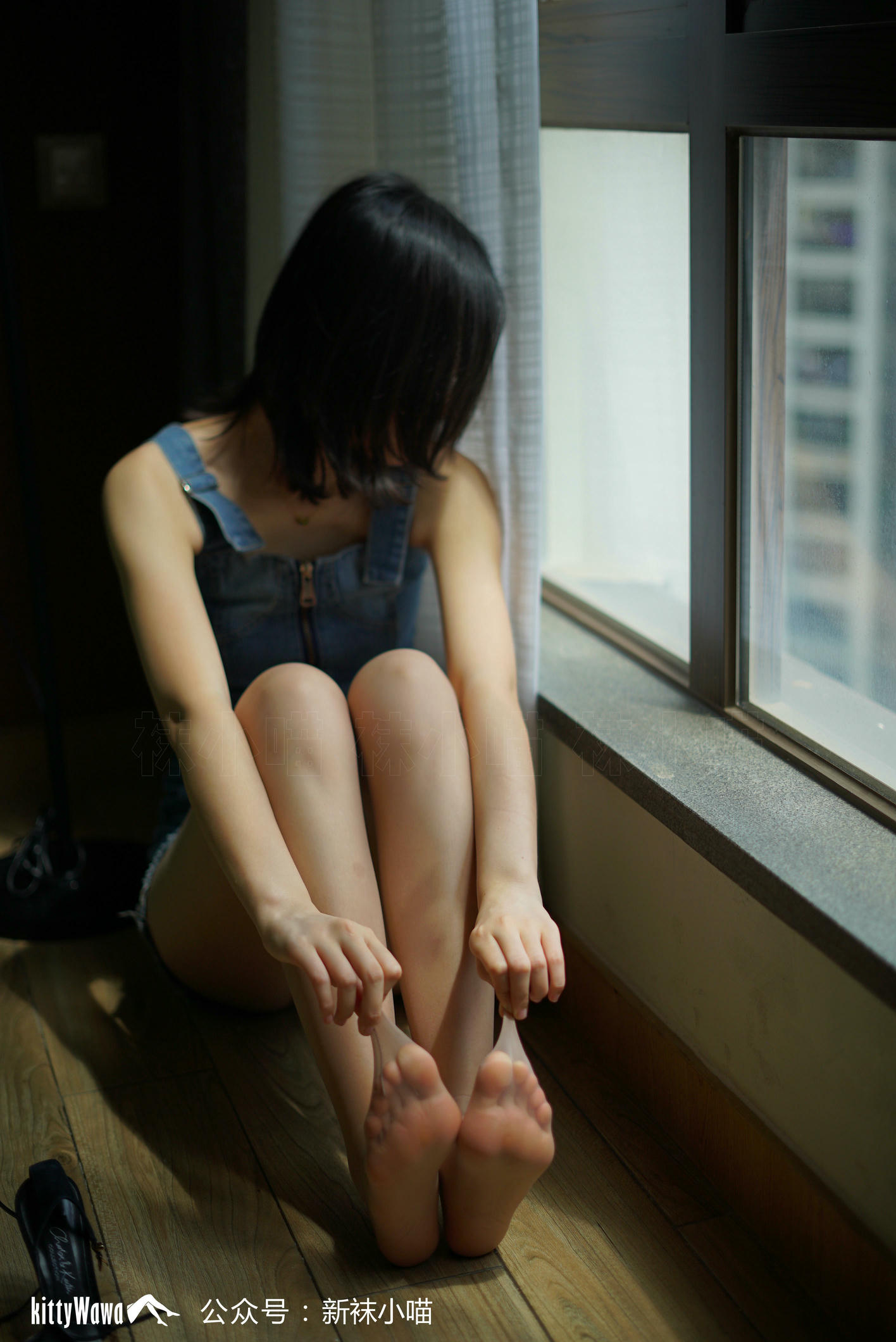 袜小喵 KT111 牛仔背带裙 [59P+42M]_第2集