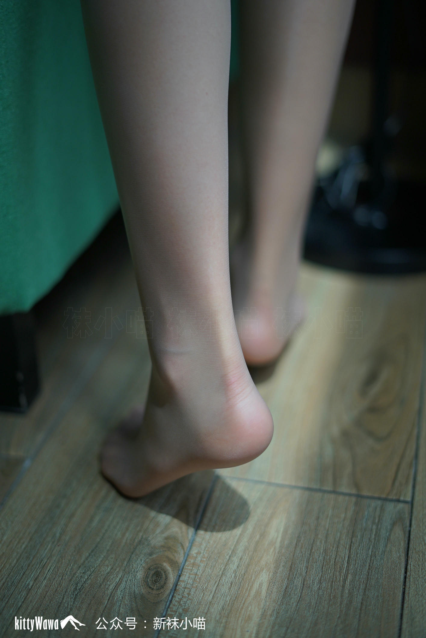 袜小喵 KT111 牛仔背带裙 [59P+42M]_第3集