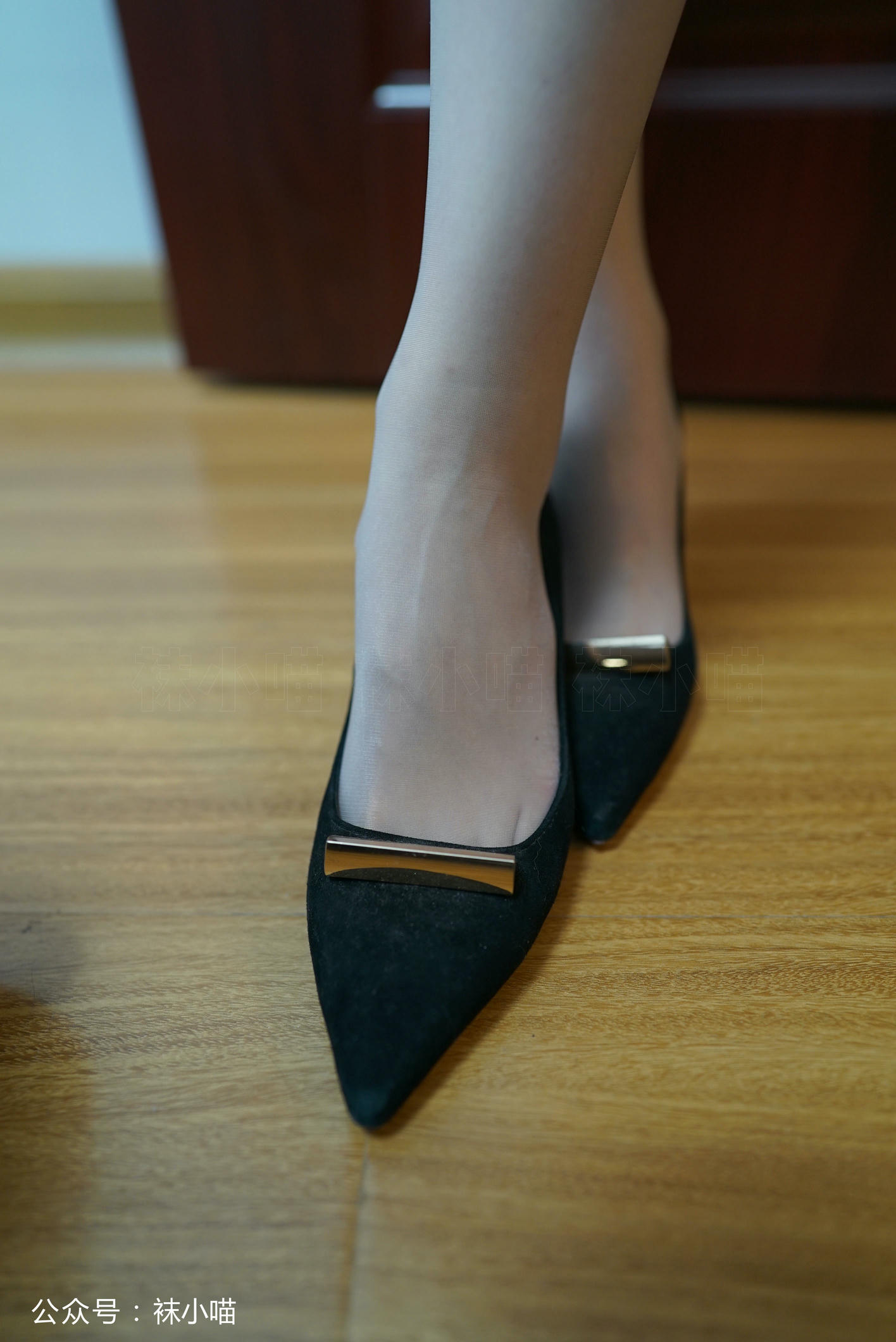 袜小喵 KT116 竖纹半身裙 [59P+41M]_第2集