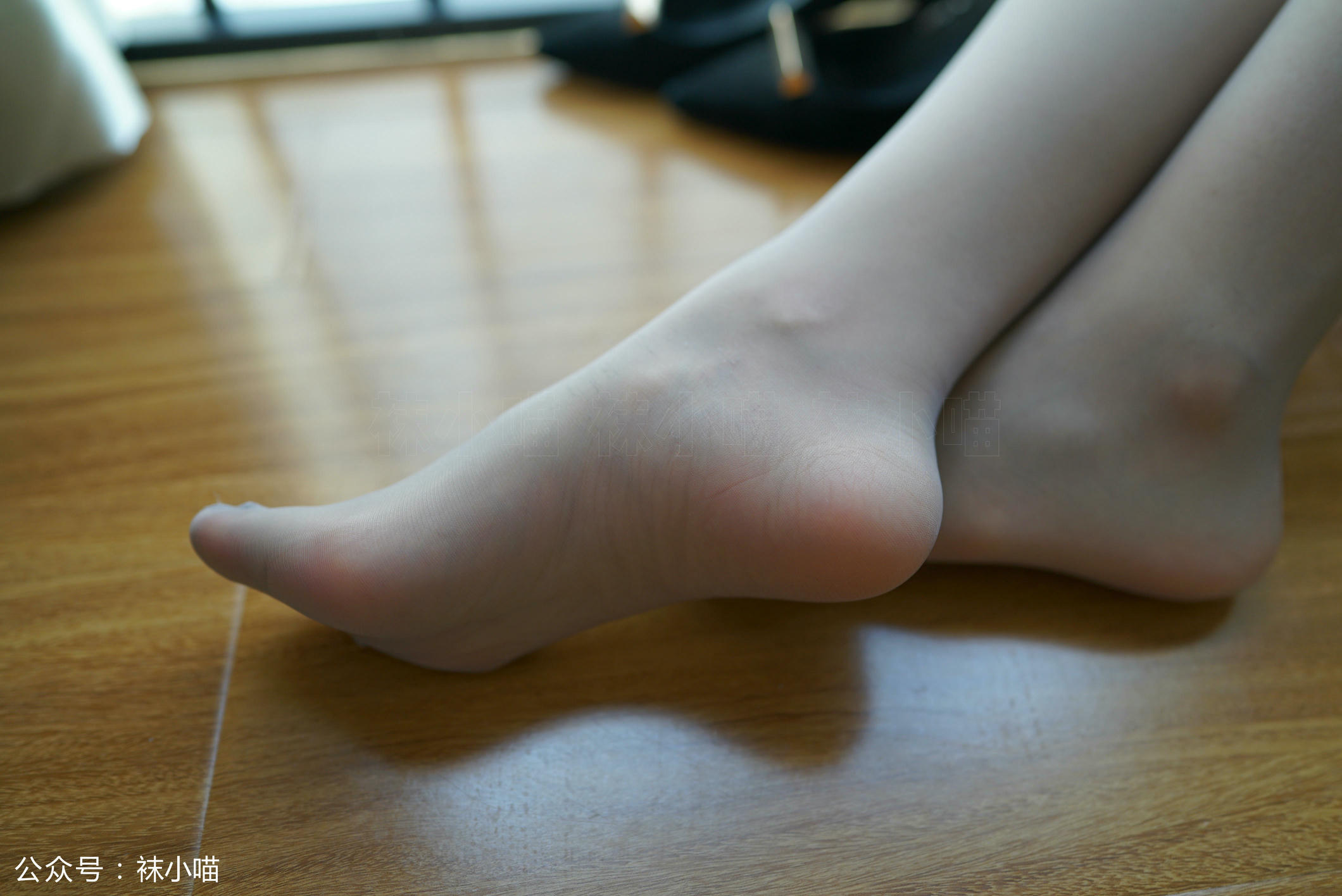 袜小喵 KT116 竖纹半身裙 [59P+41M]_第3集