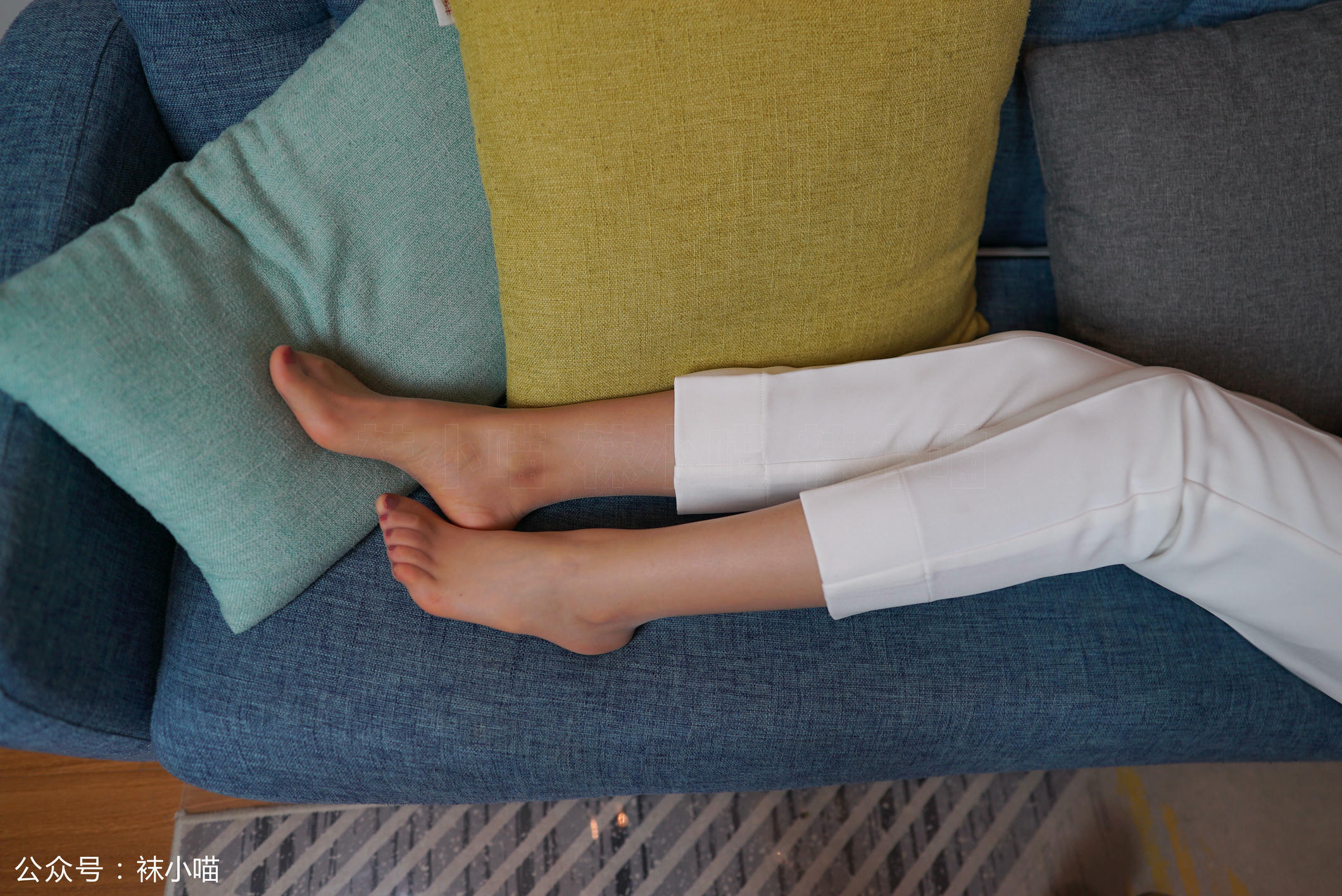 袜小喵 KT117 金银 [59P+50M]_第1集