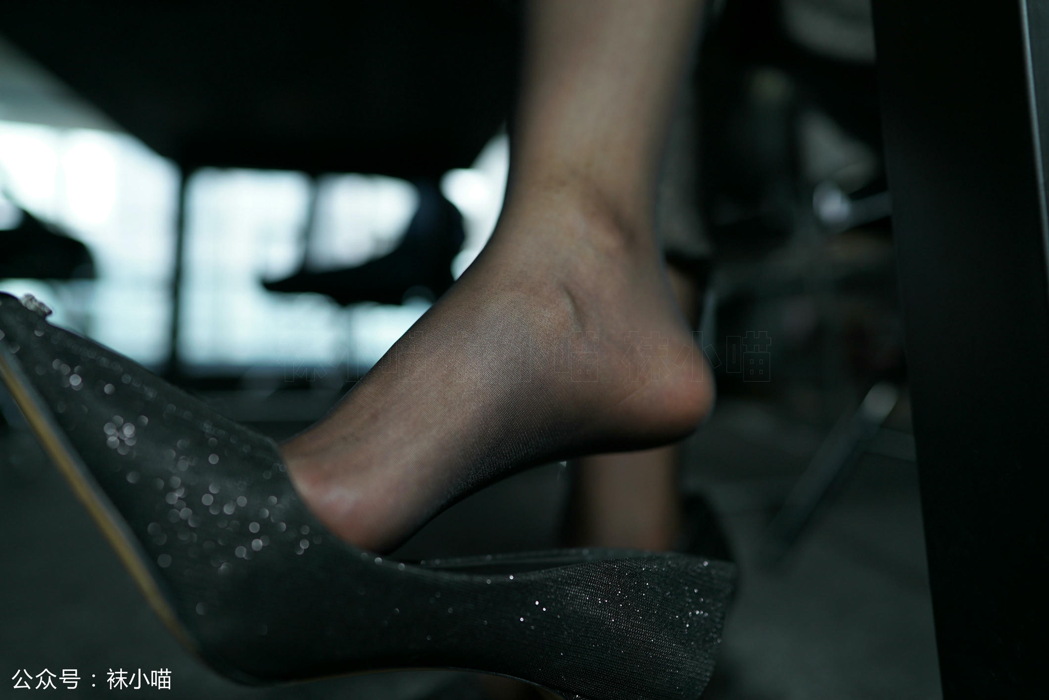 袜小喵 KT121 霸气职场范 [58P+52M]_第1集