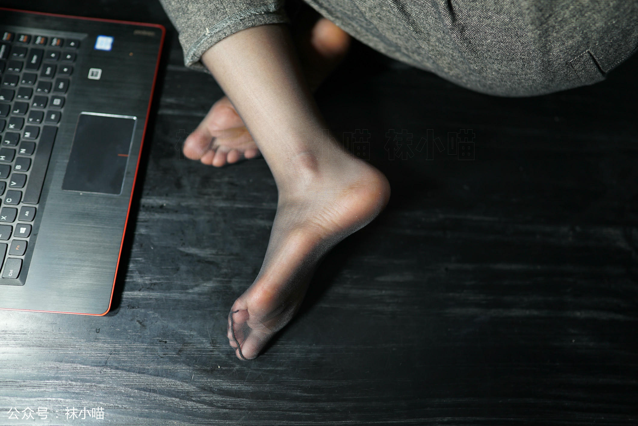 袜小喵 KT121 霸气职场范 [58P+52M]_第3集