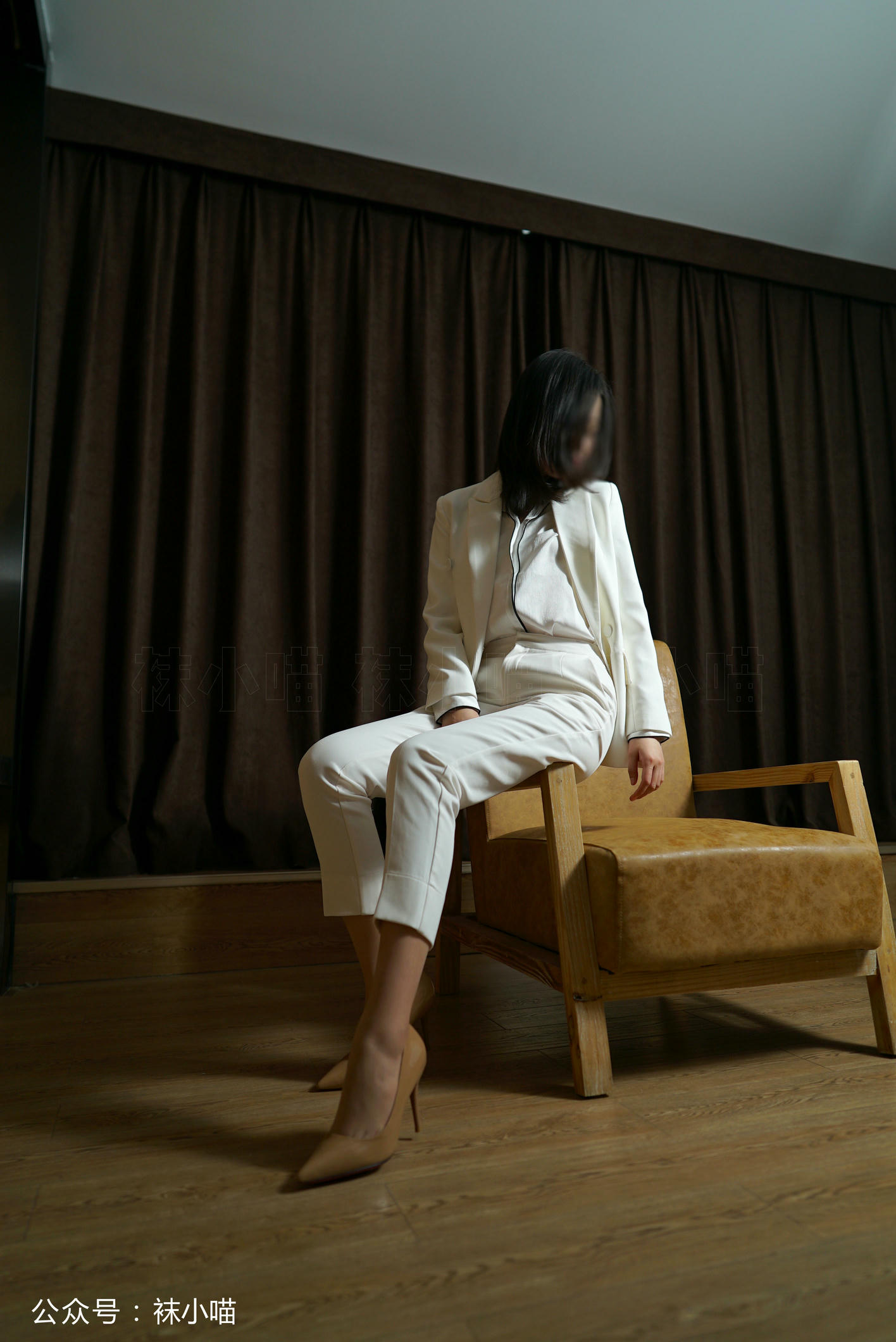 袜小喵 KT123 帅气纯白喵 [59P+44M]_第2集