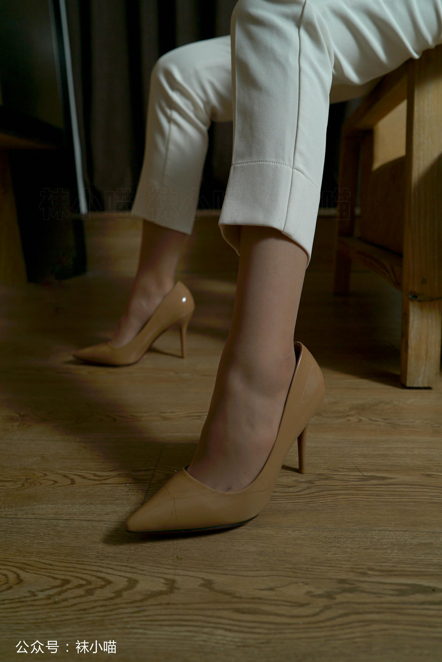 袜小喵 KT123 帅气纯白喵 [59P+44M]_第2集