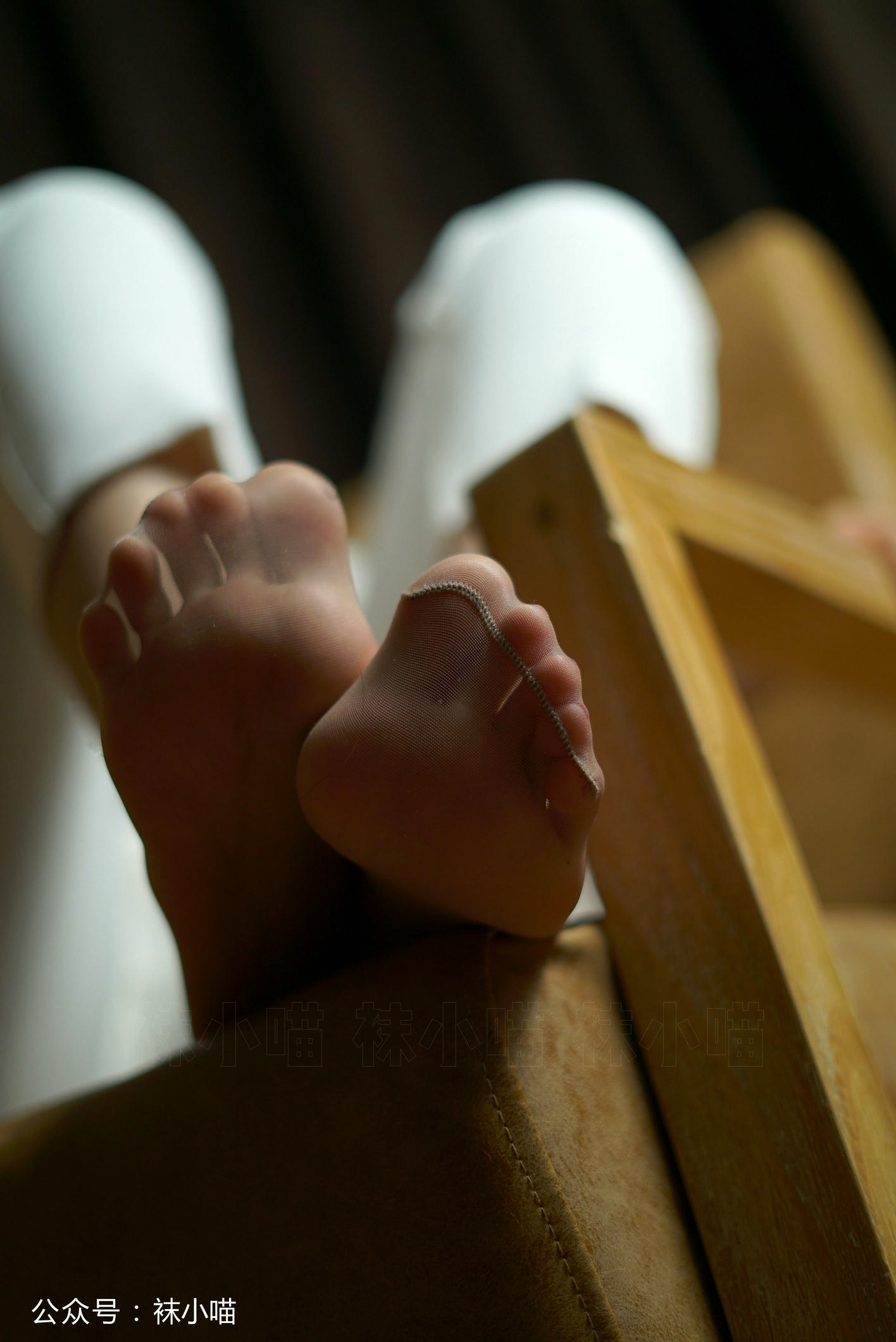 袜小喵 KT123 帅气纯白喵 [59P+44M]_第3集